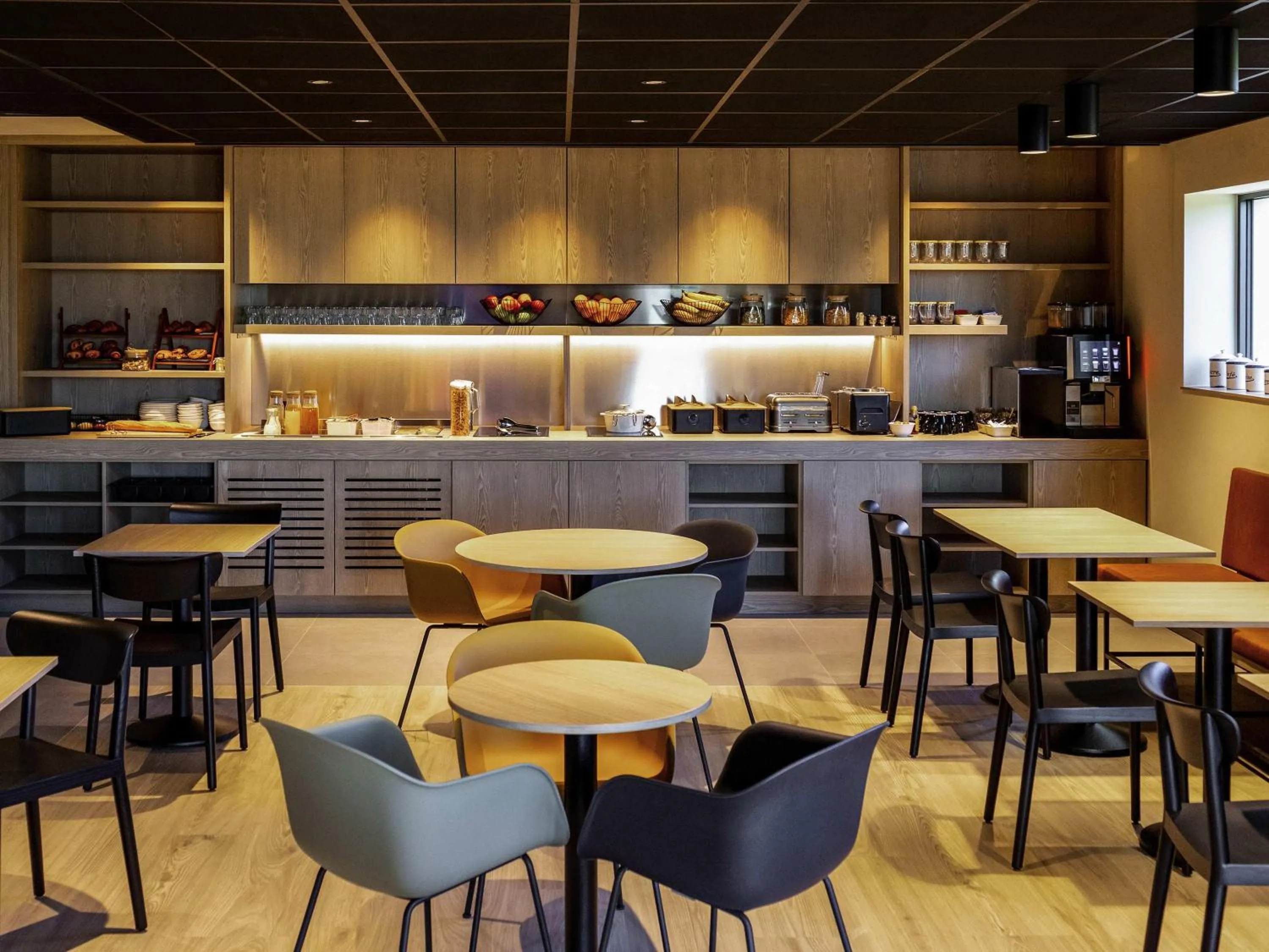 Breakfast in ibis Brussels Groot Bijgaarden