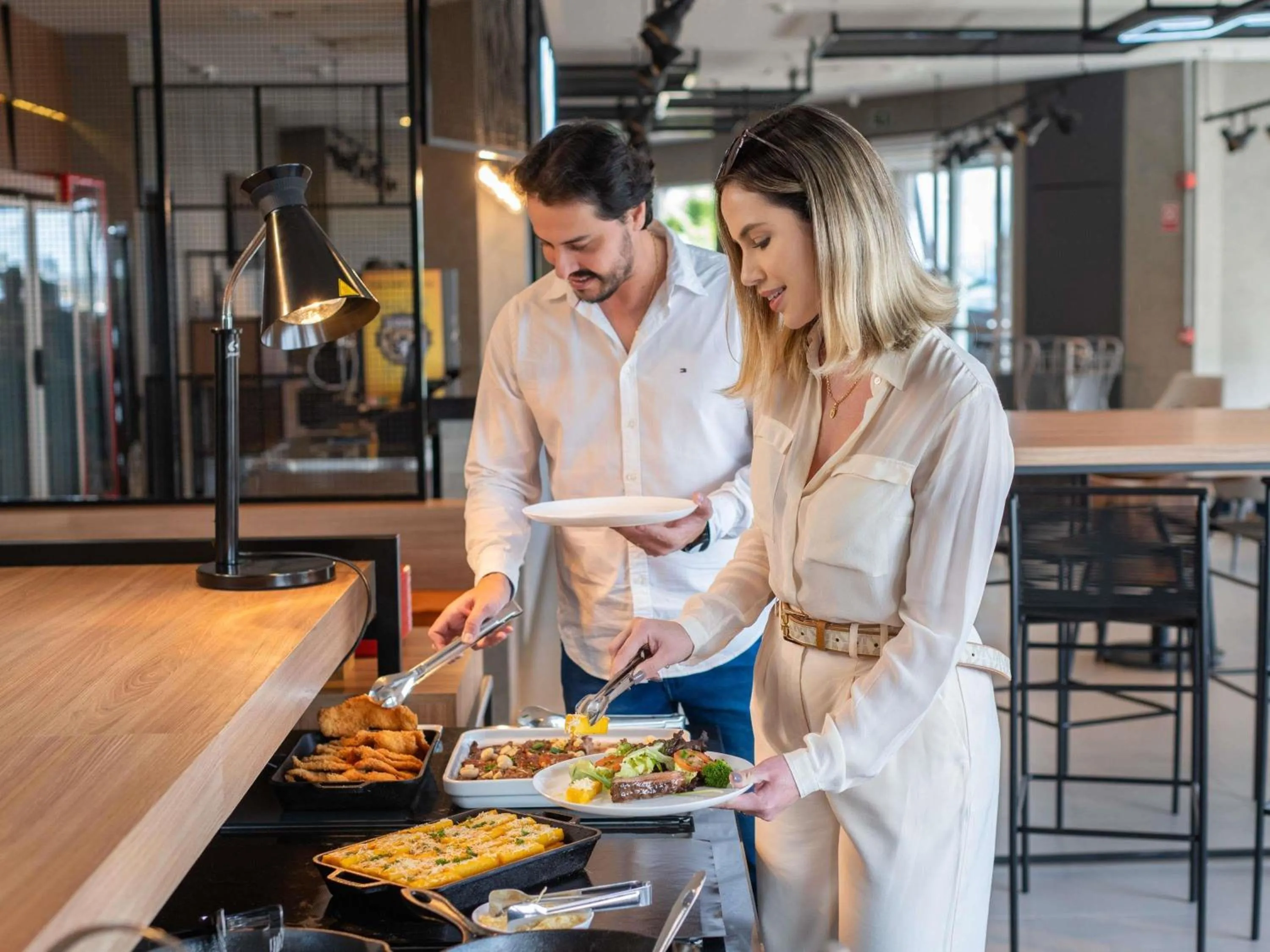 Restaurant/places to eat in ibis Guarapuava