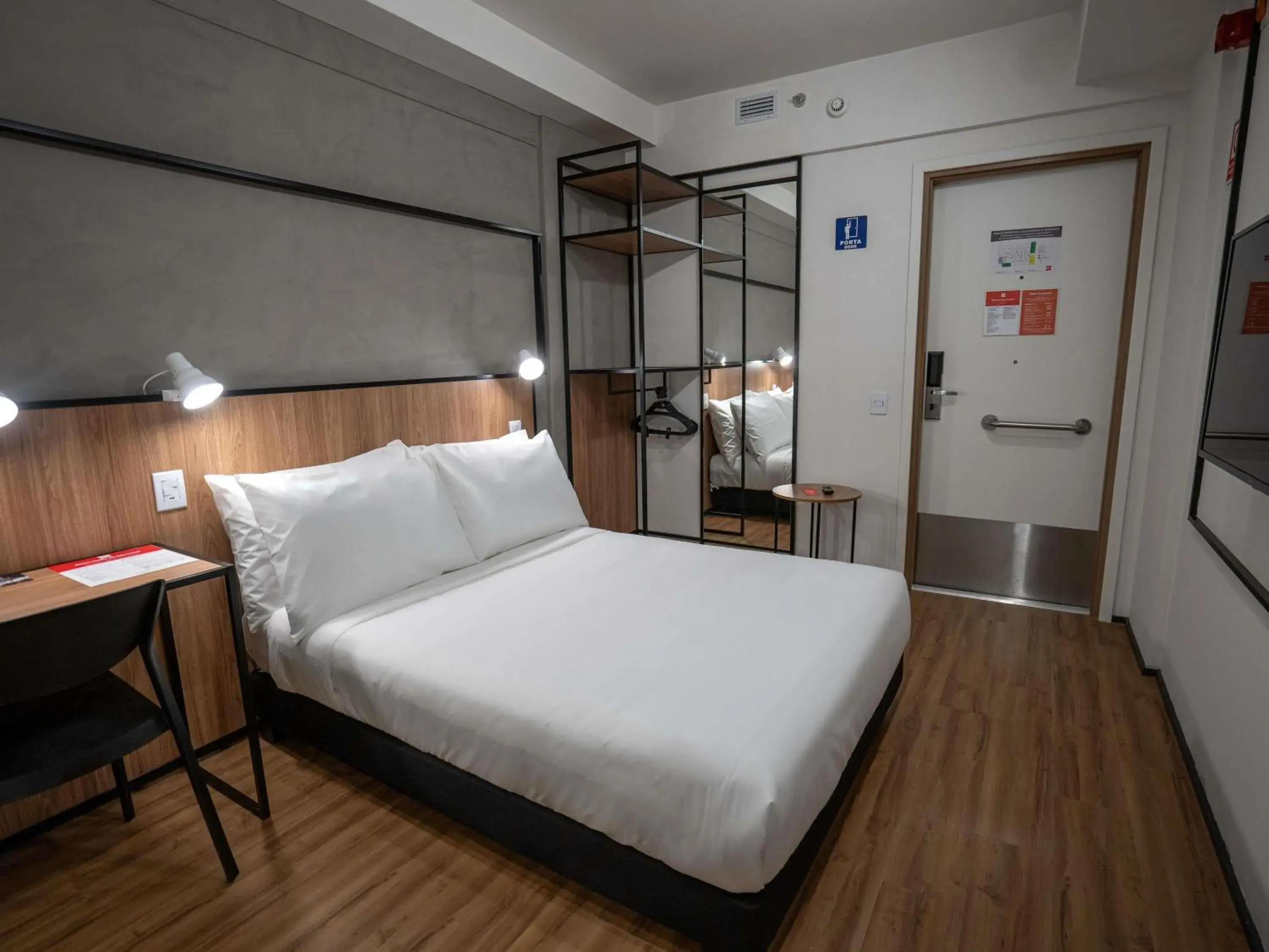 Standard Double Room - Disability Access in ibis Guarapuava Standard Double Room - Disability Access in ibis Guarapuava