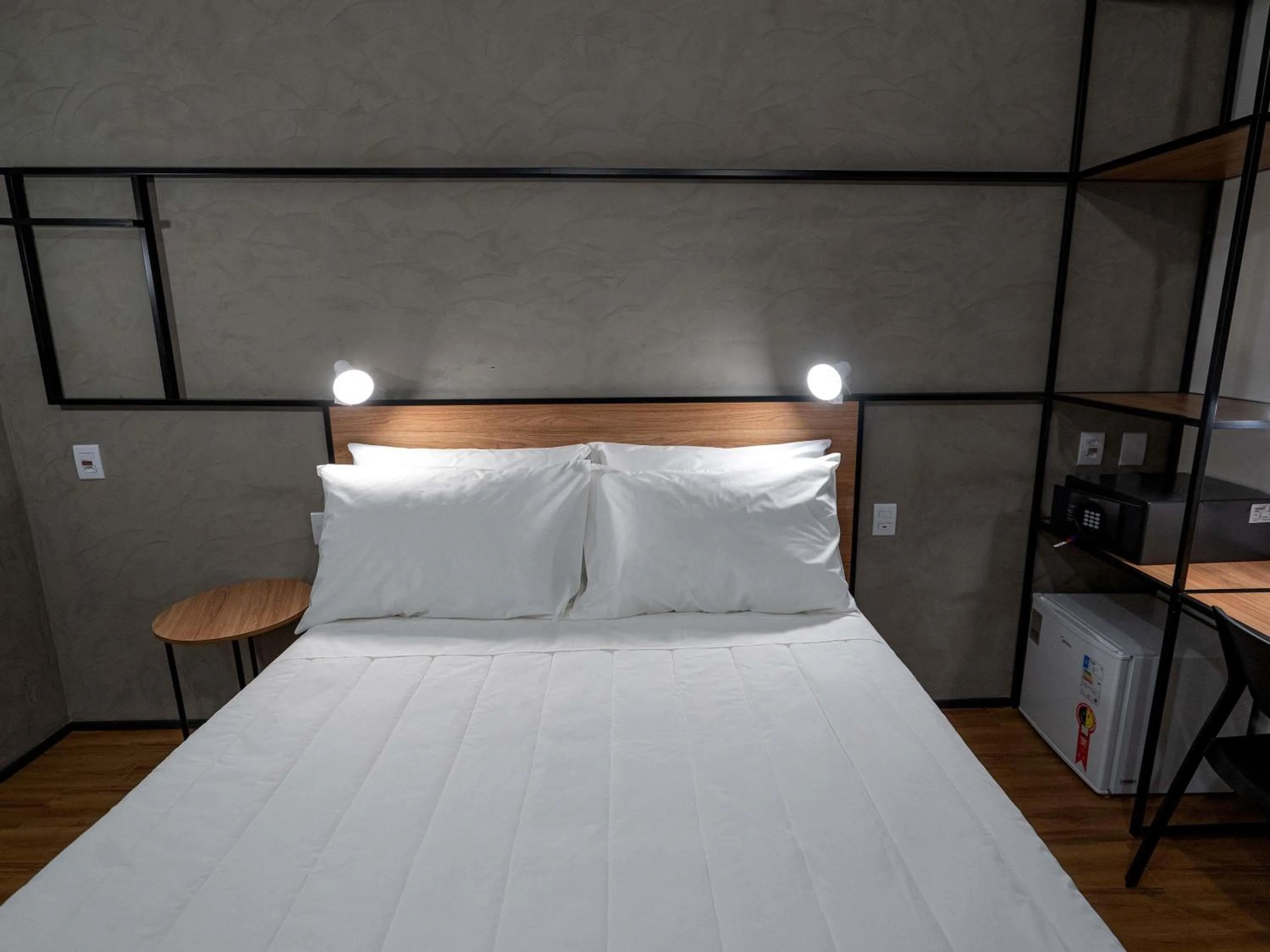 Property building, Bed in ibis Guarapuava