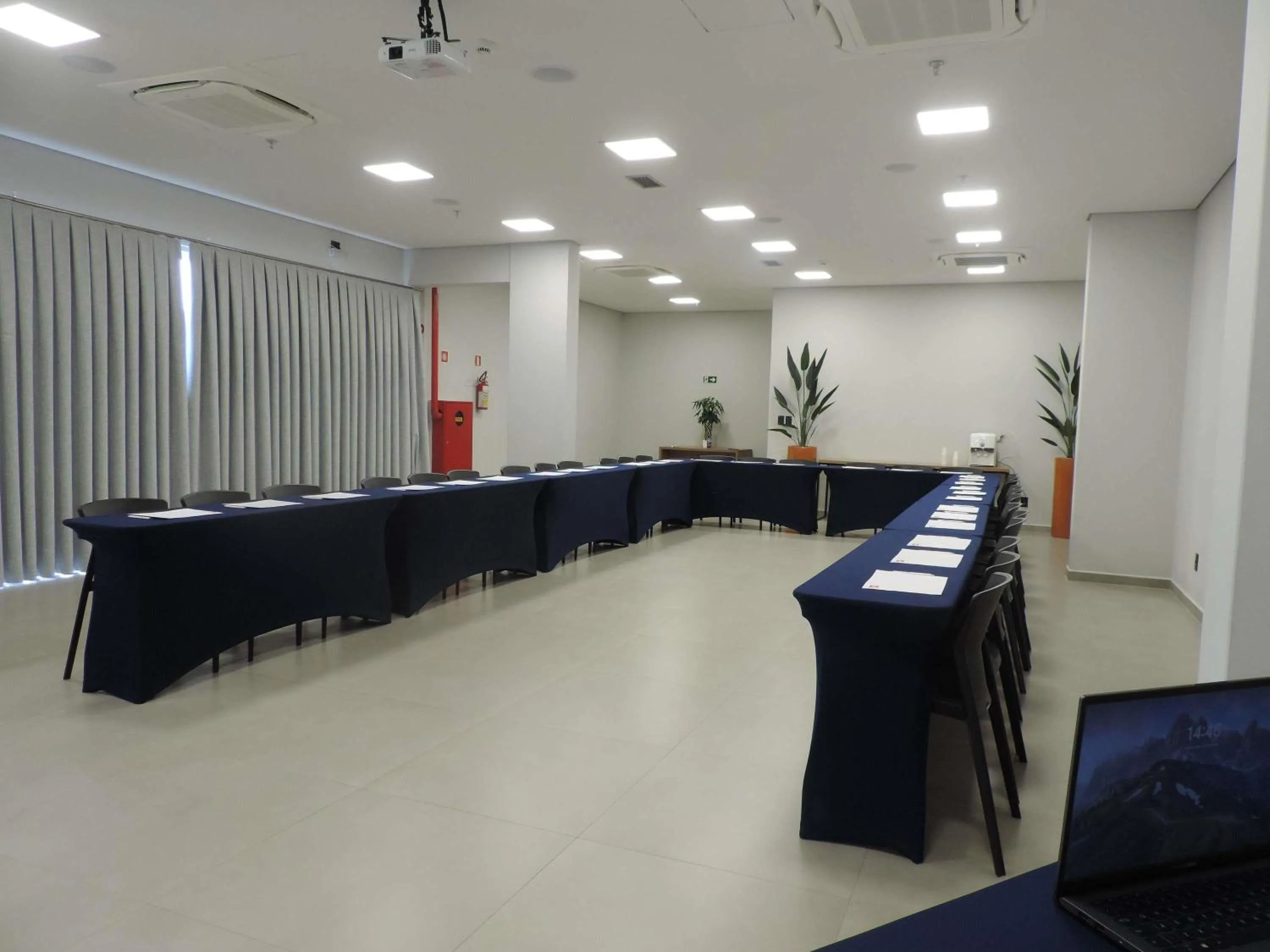 Meeting/conference room in ibis Guarapuava