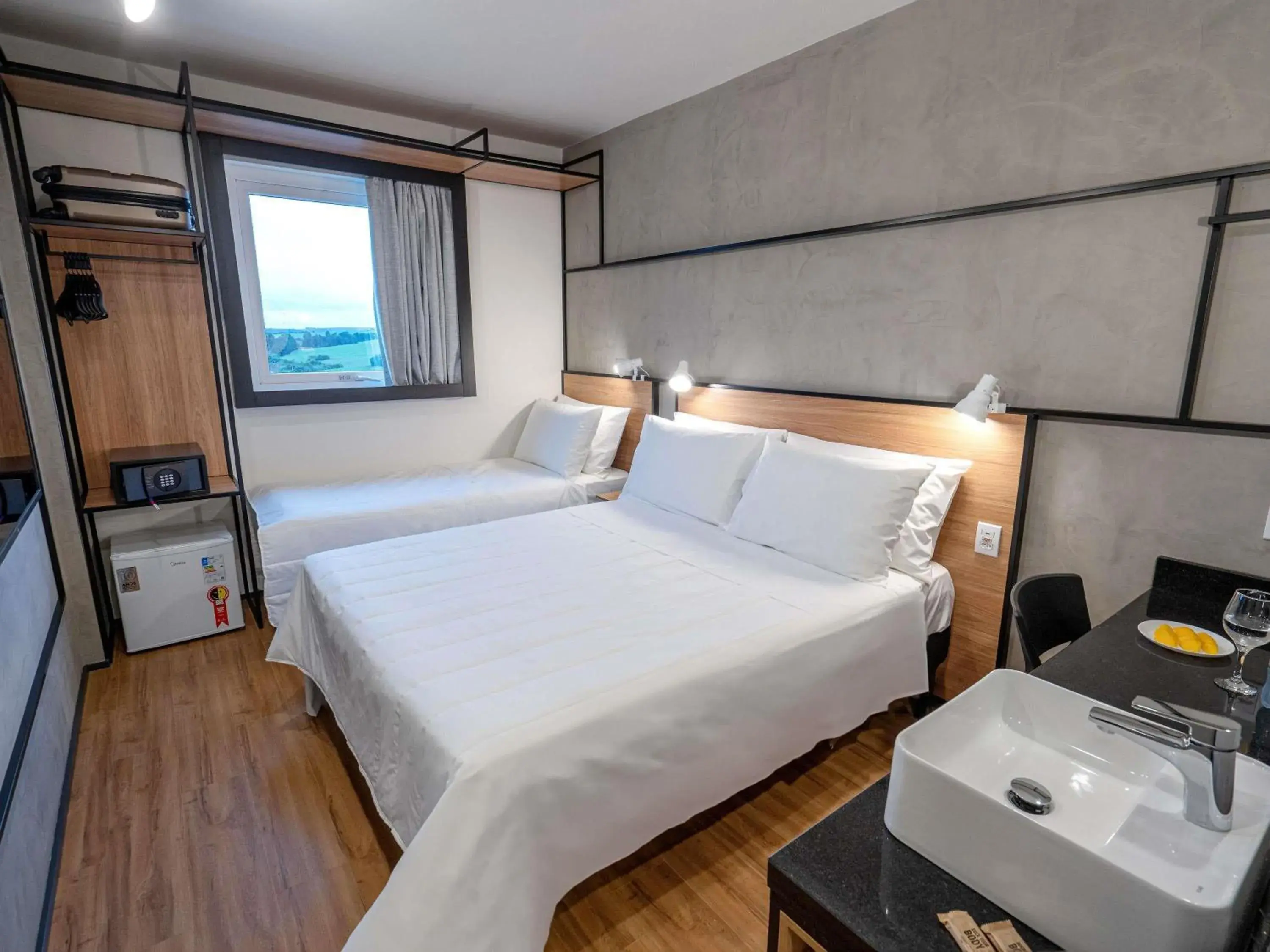 Bedroom, Bed in ibis Guarapuava Bedroom, Bed in ibis Guarapuava