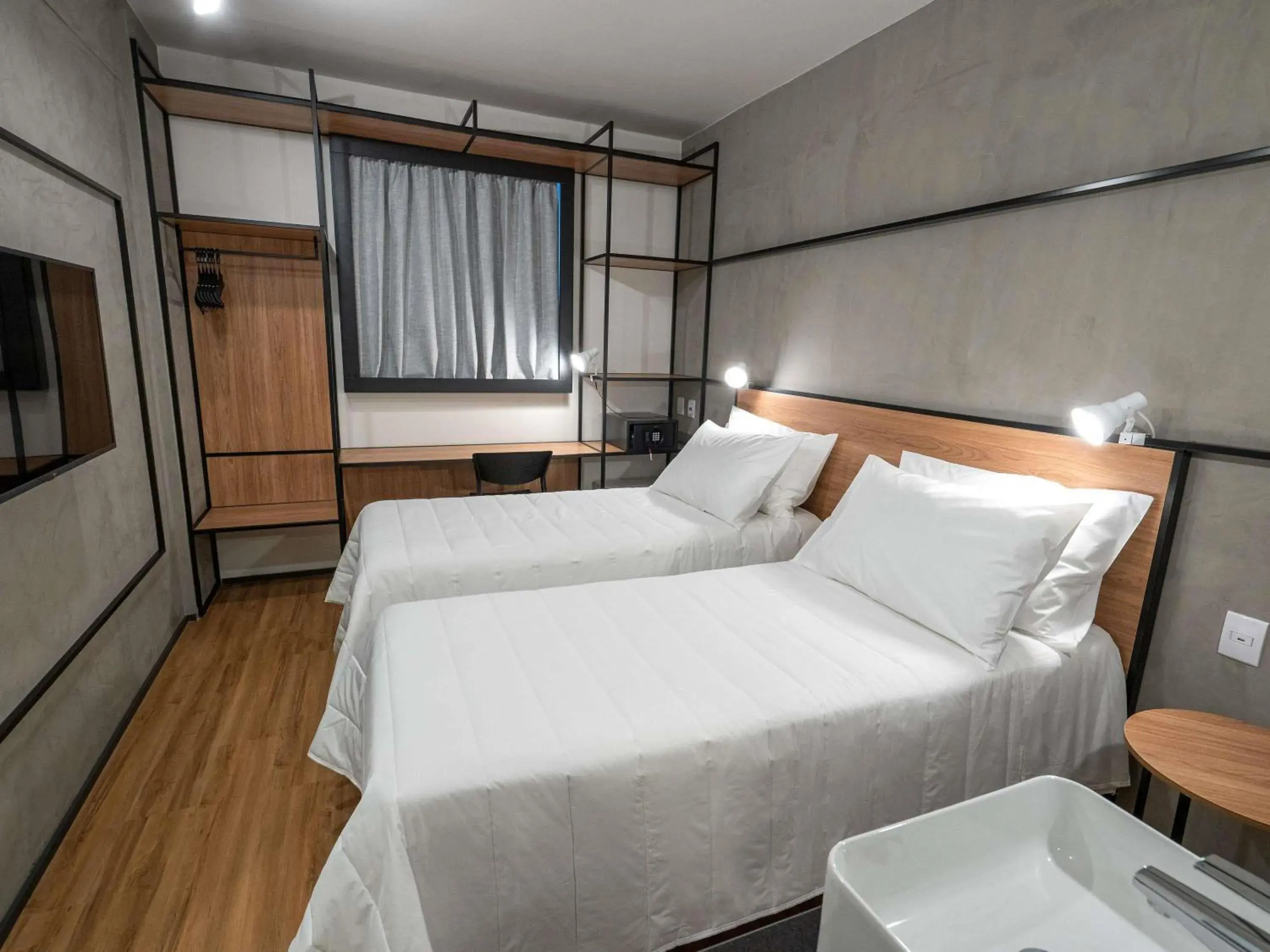 Bedroom, Bed in ibis Guarapuava Bedroom, Bed in ibis Guarapuava