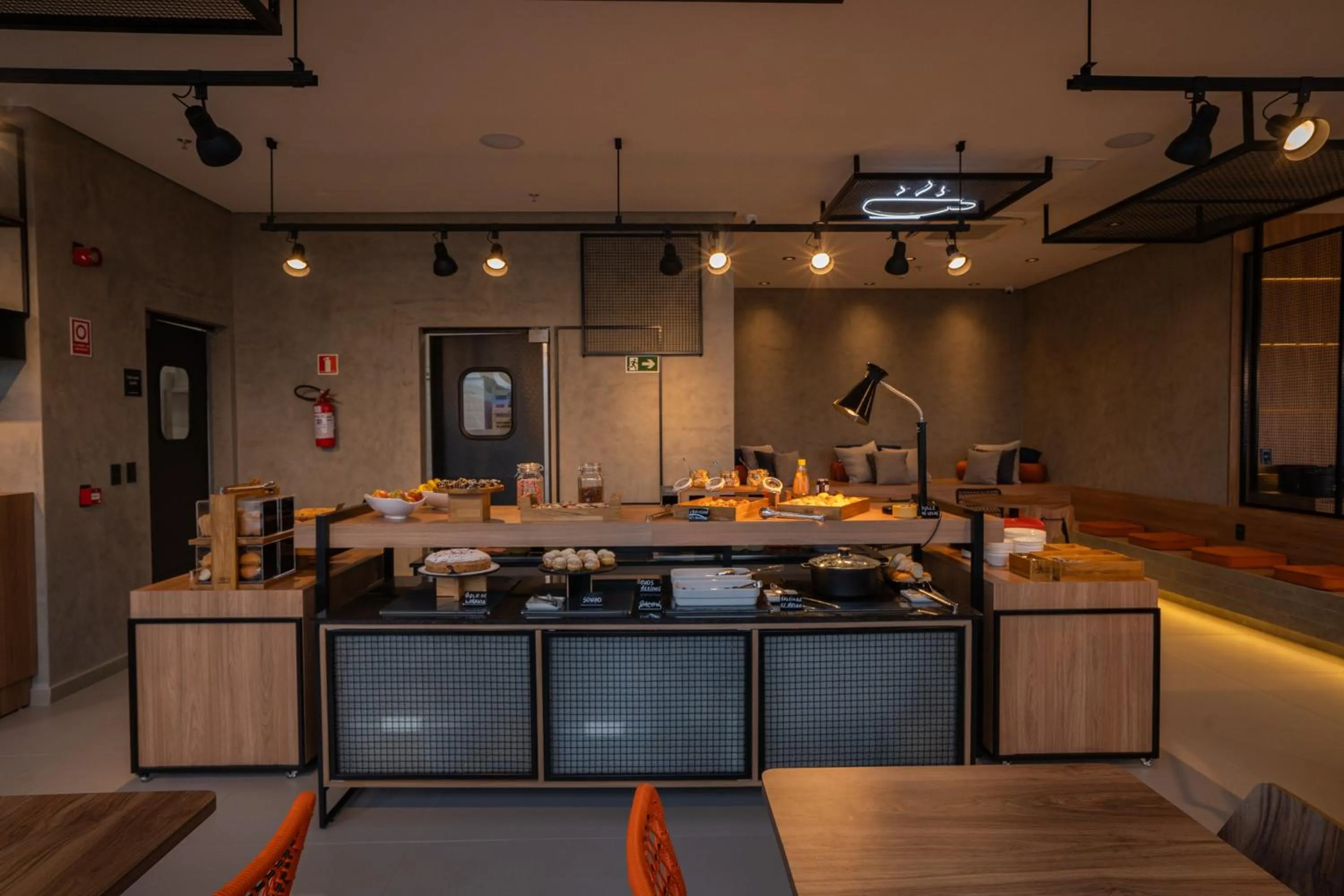 Restaurant/places to eat in ibis Guarapuava