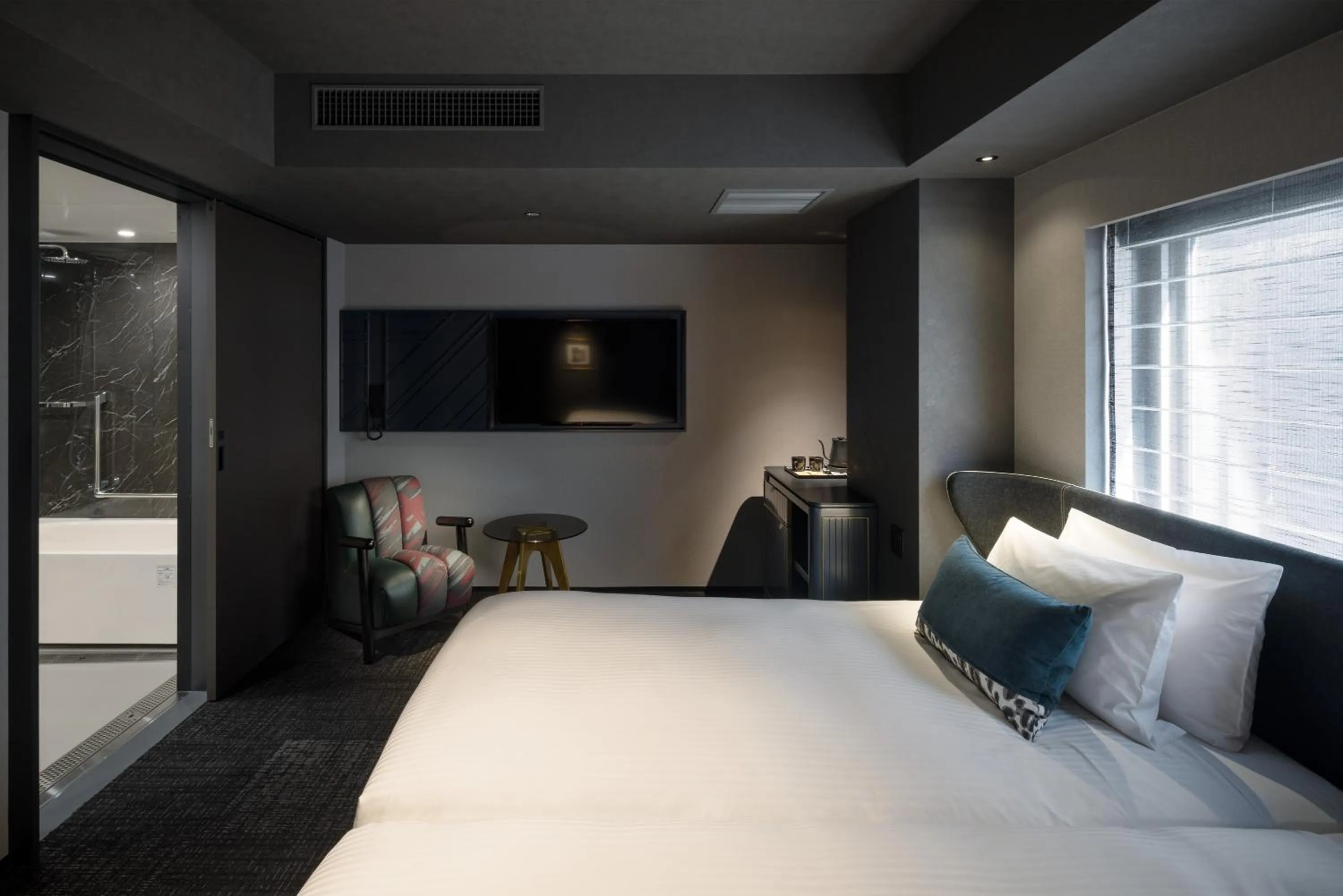 Photo of the whole room, Bed in Mercure Tokyu Stay Osaka Namba