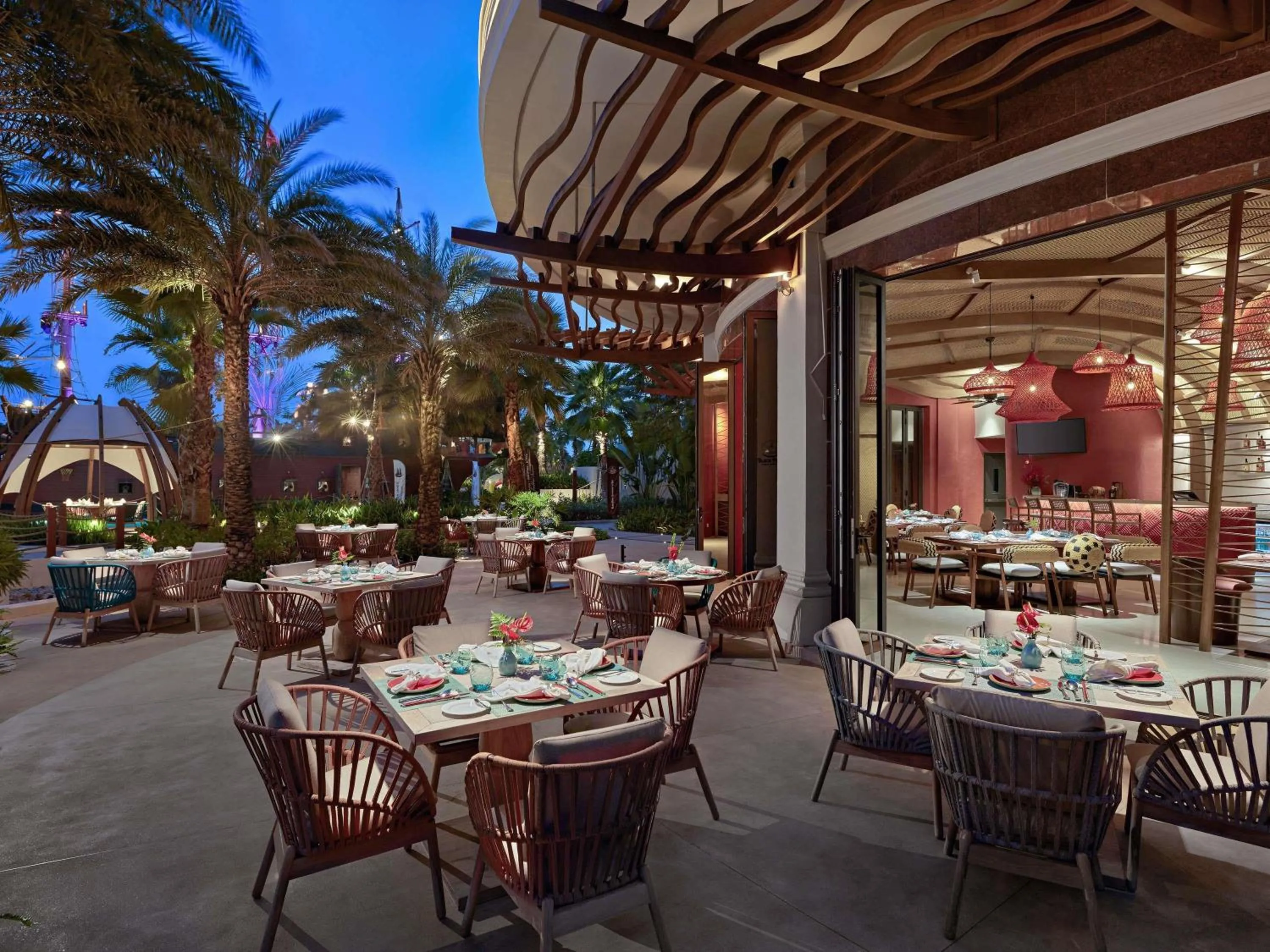 Restaurant/places to eat in Mövenpick Resort Phan Thiet