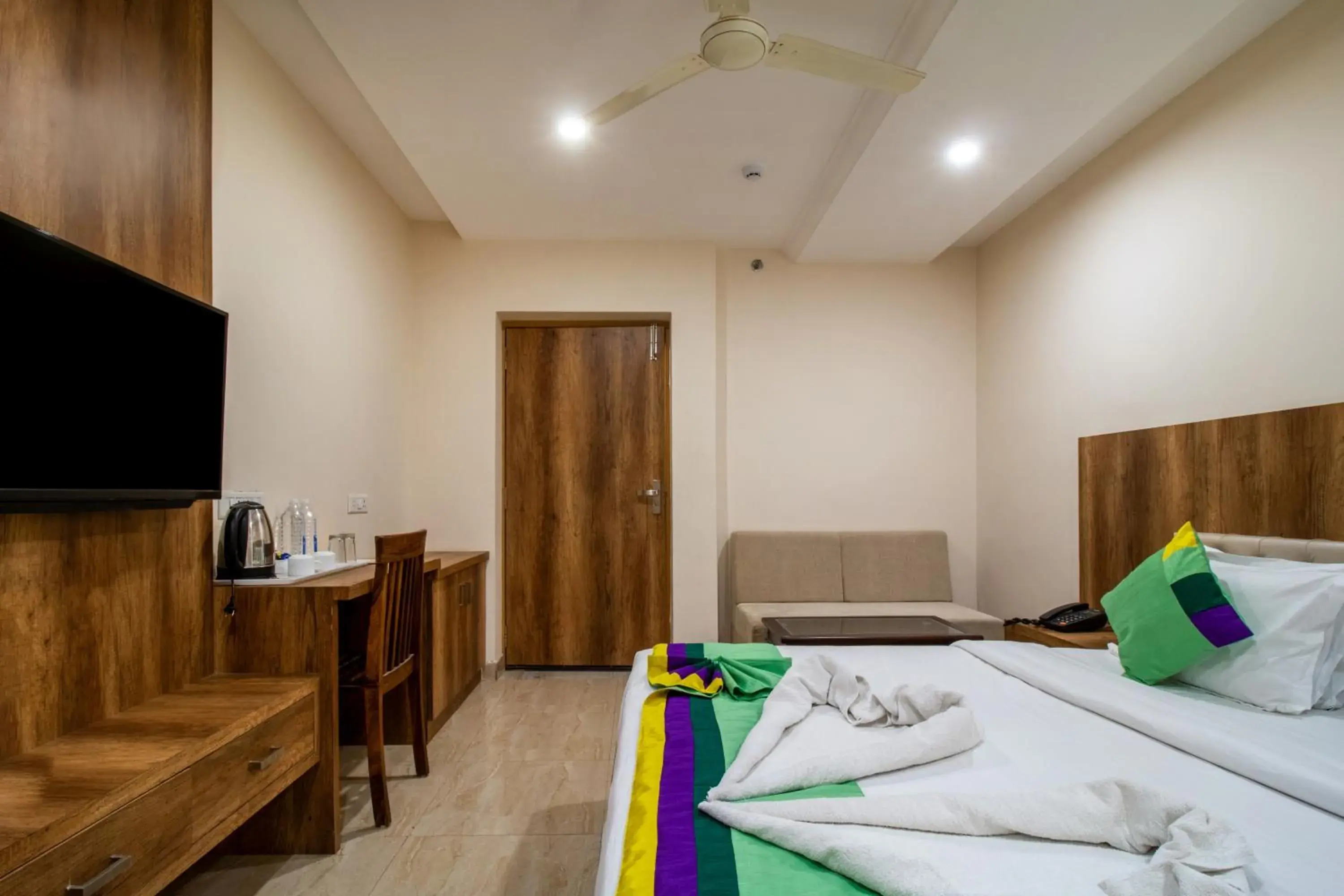 Bed in Treebo Sonal Palace, Near Umaid Bhawan Palace Bed in Treebo Sonal Palace, Near Umaid Bhawan Palace