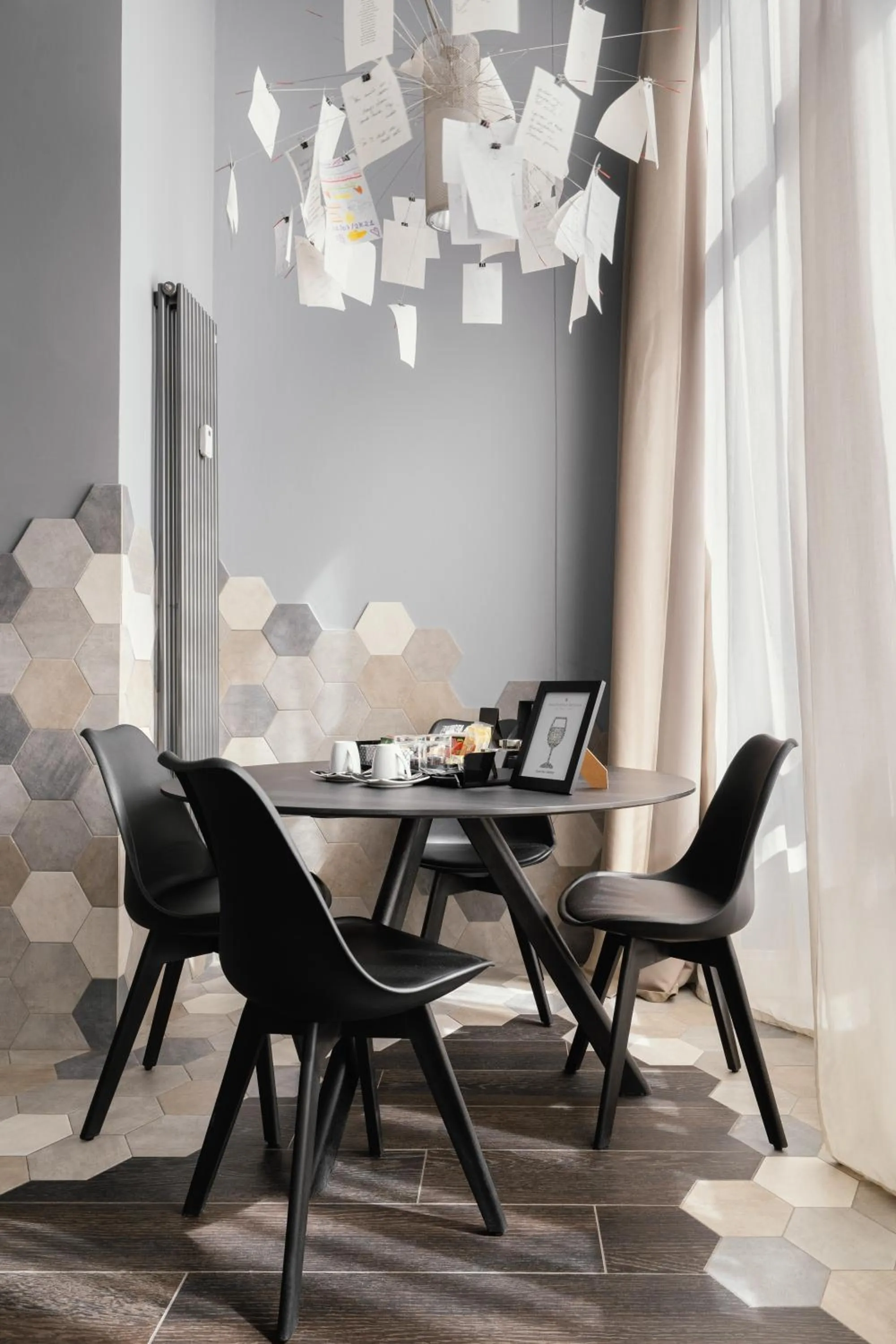 Dining area in Montenapoleone Suites