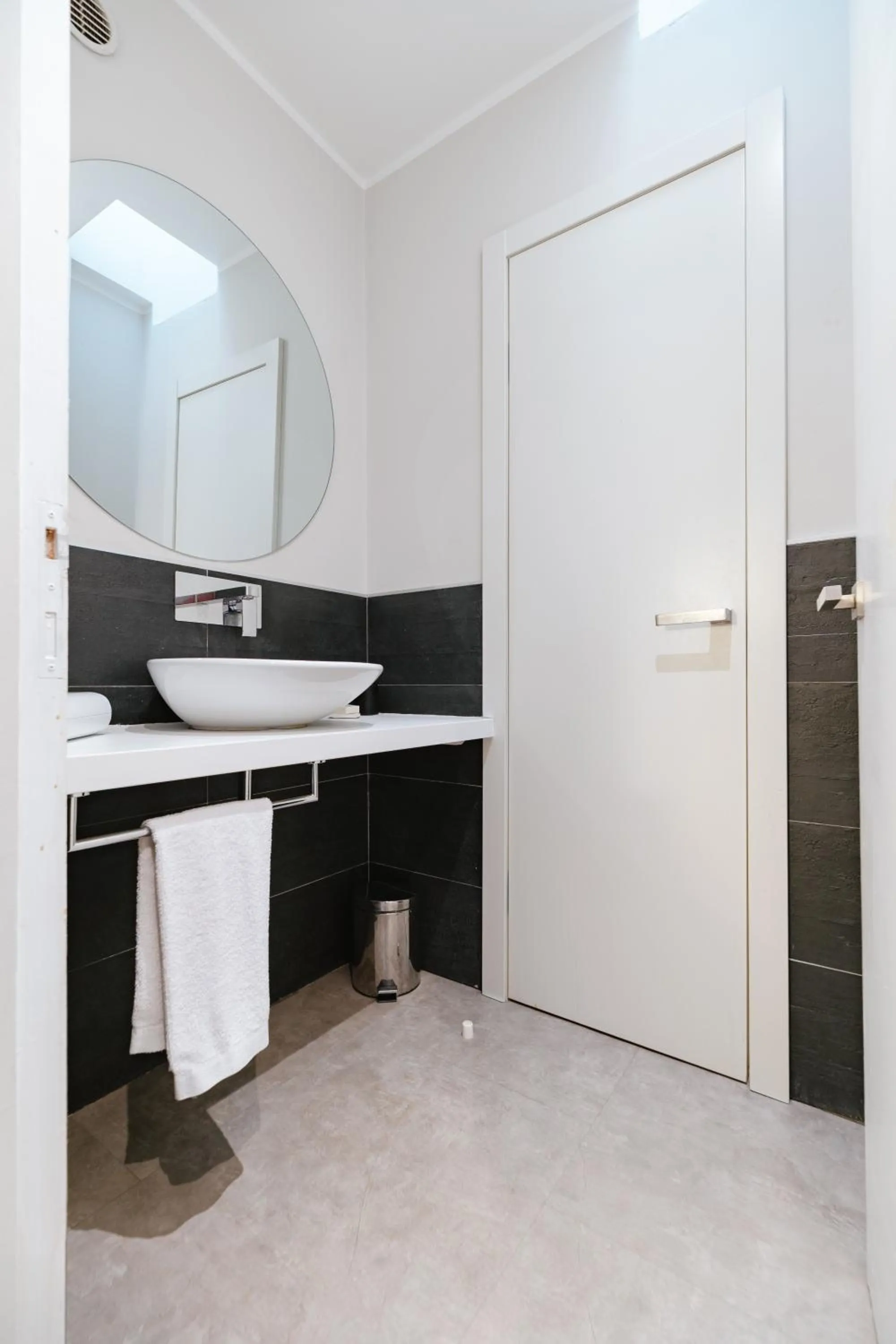 Bathroom in Montenapoleone Suites