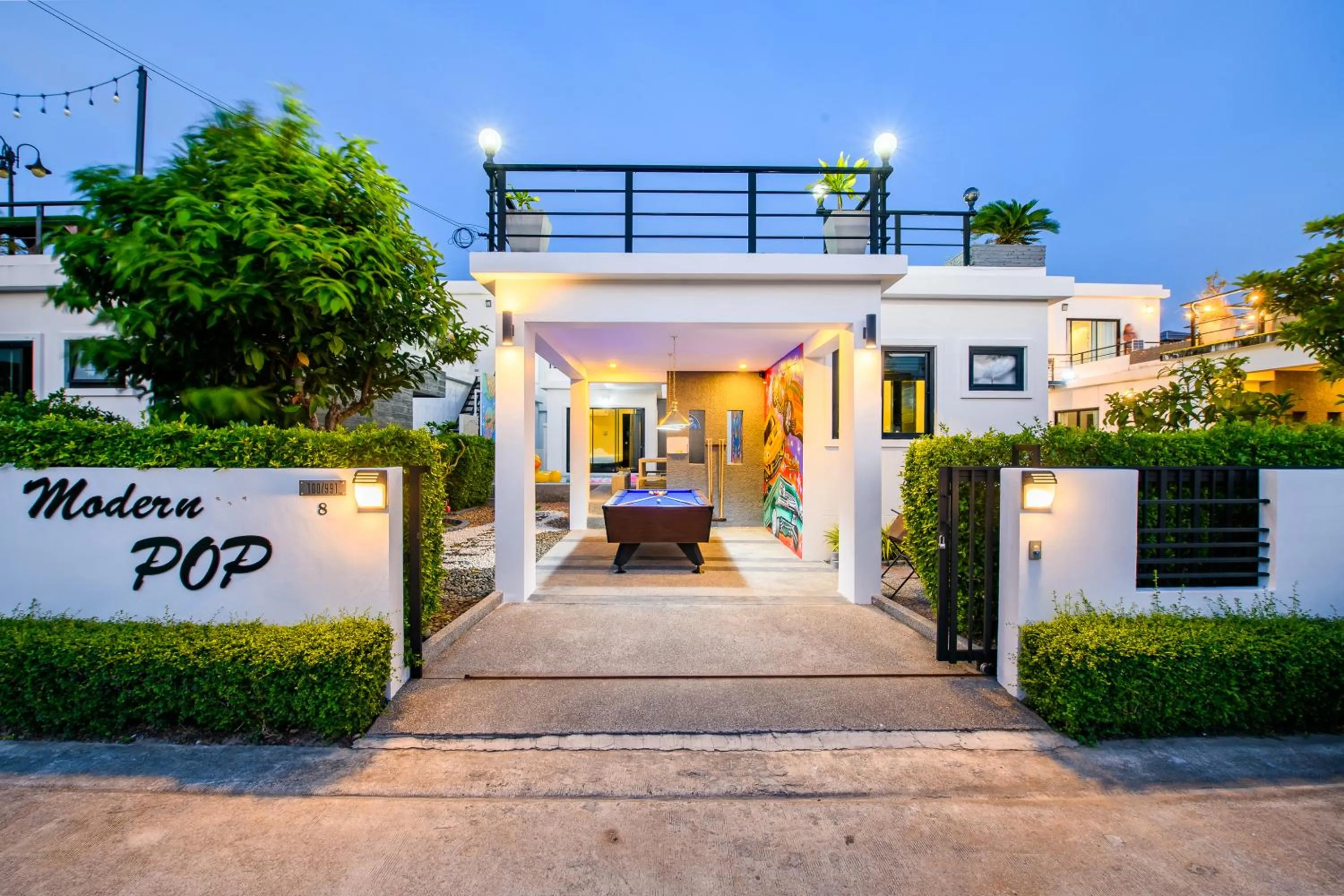 Facade/entrance in PP Pool Villa Huahin