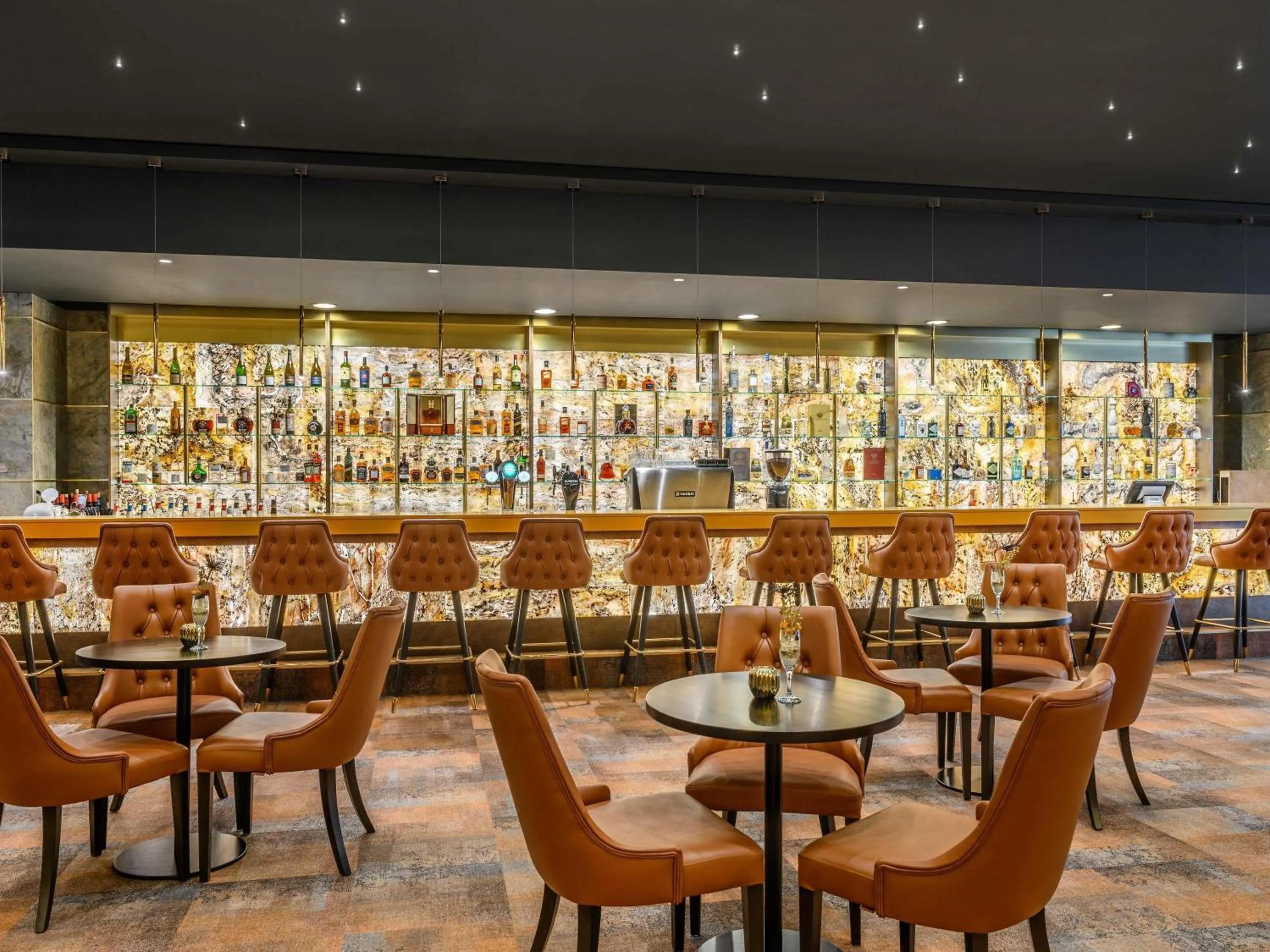 Lounge or bar in Minaro Hotel Tokaj - MGallery Collection