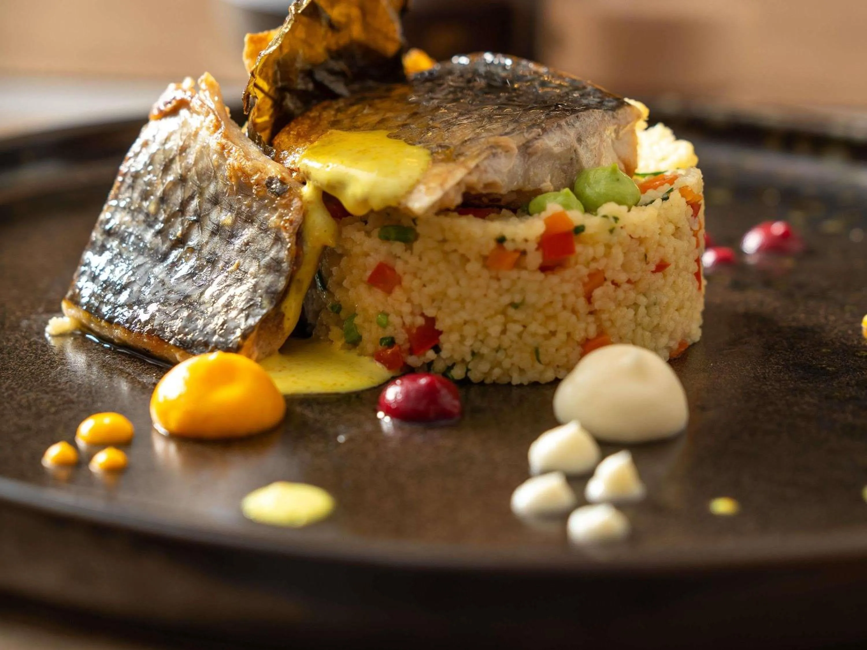 Restaurant/places to eat in Mercure Conacul Cozieni