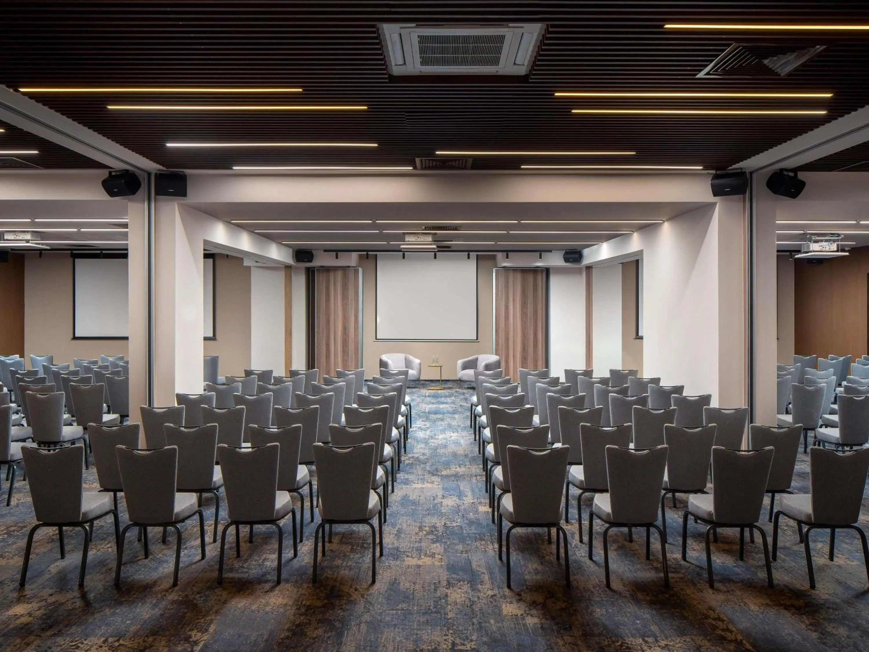 Meeting/conference room in Mercure Conacul Cozieni