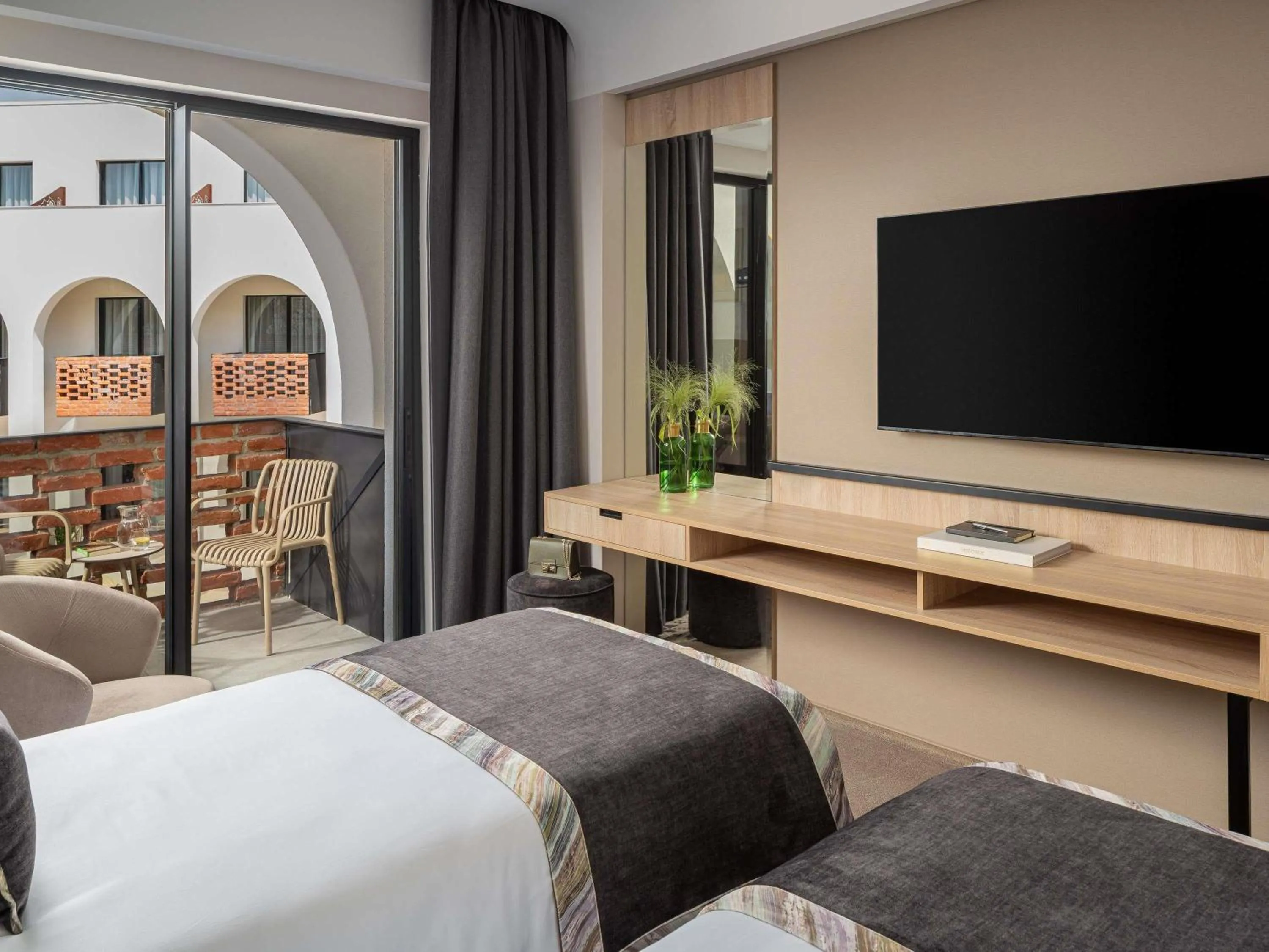 Bedroom, Bed in Mercure Conacul Cozieni