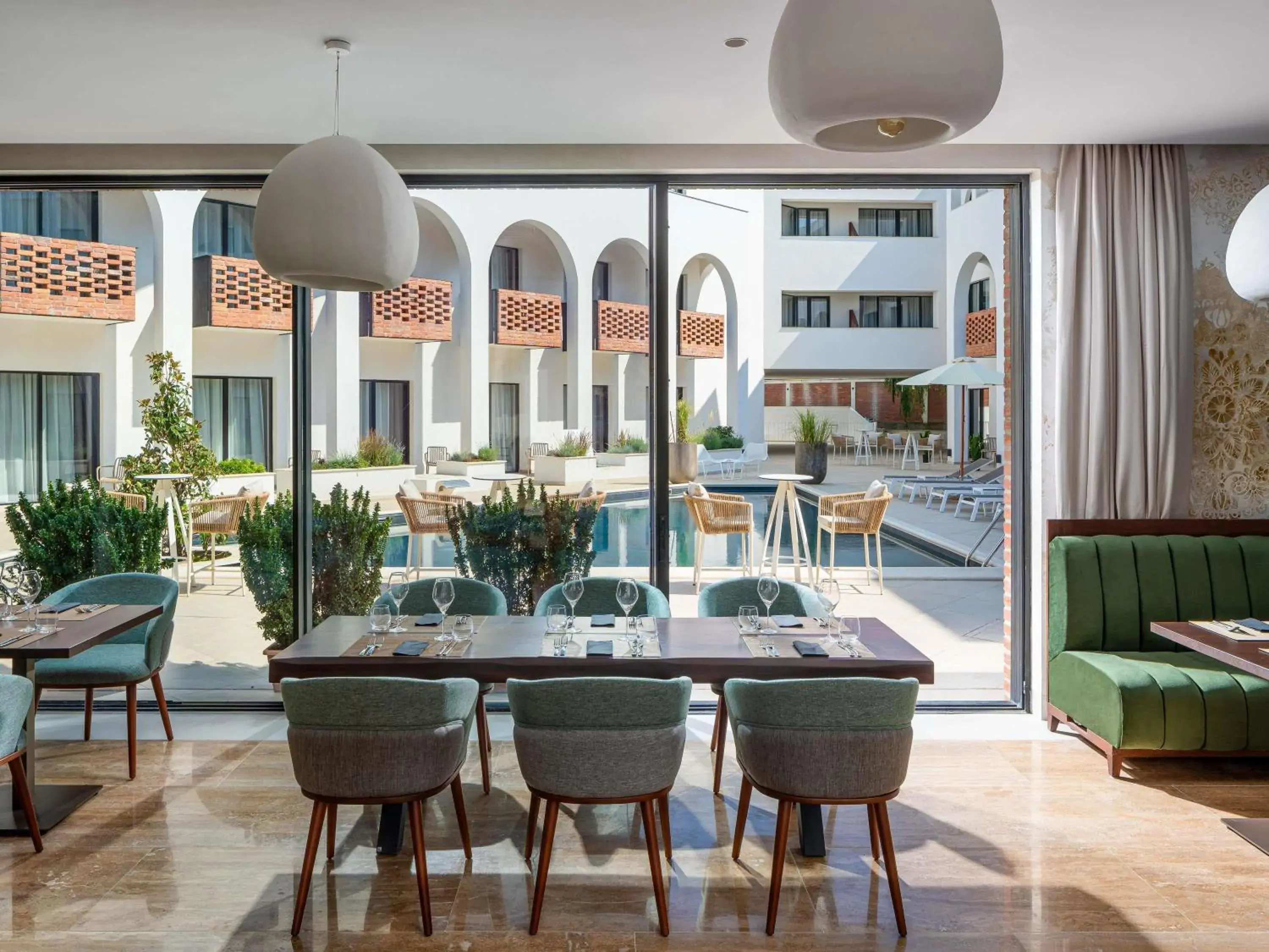 Restaurant/places to eat in Mercure Conacul Cozieni Restaurant/places to eat in Mercure Conacul Cozieni