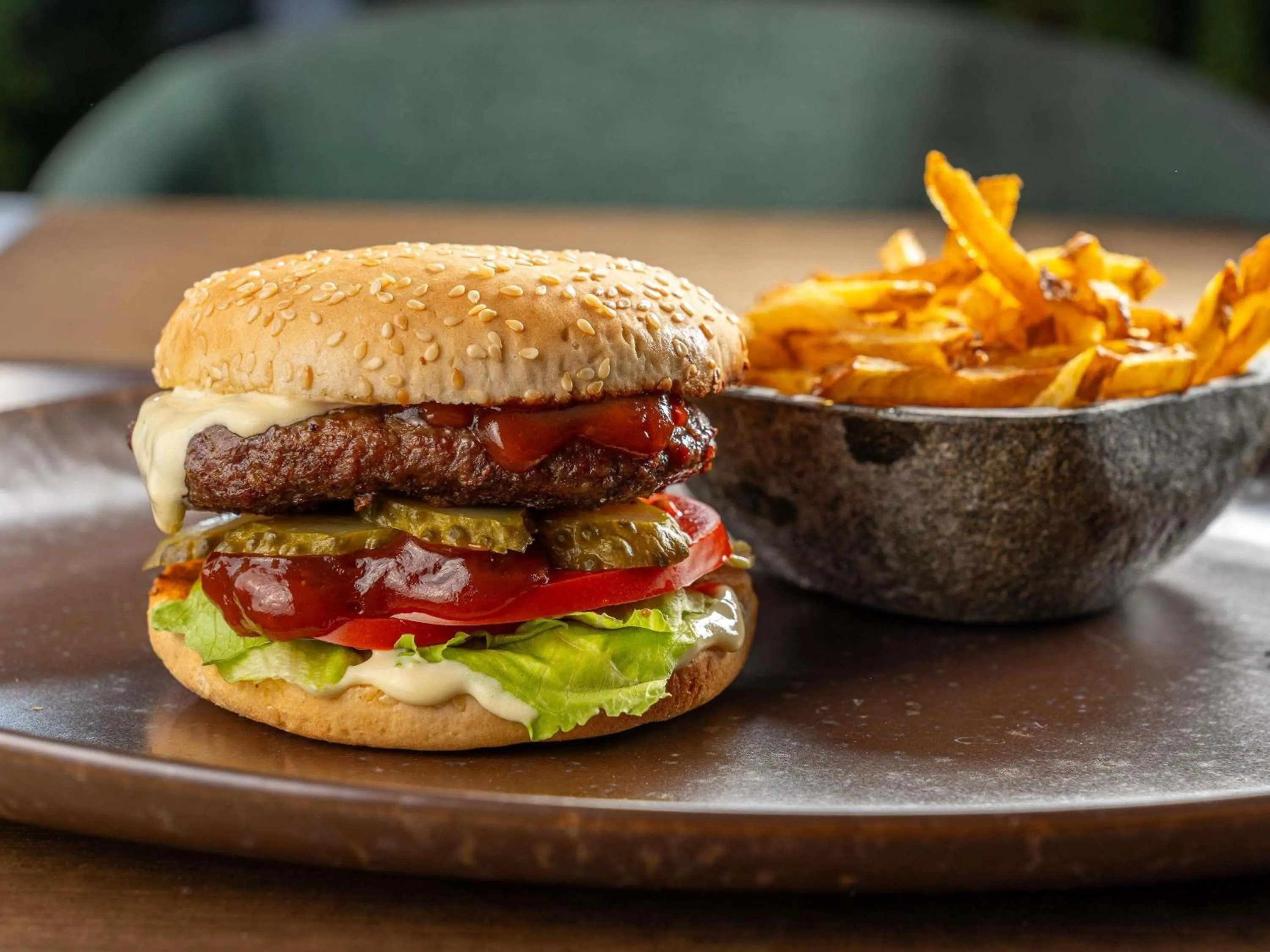 Lounge or bar in Mercure Conacul Cozieni