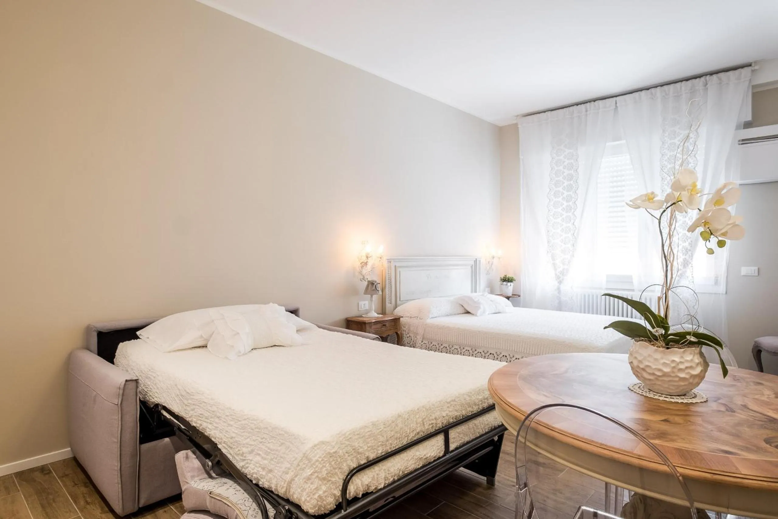 Bed in Maison del Reno by Wonderful Italy