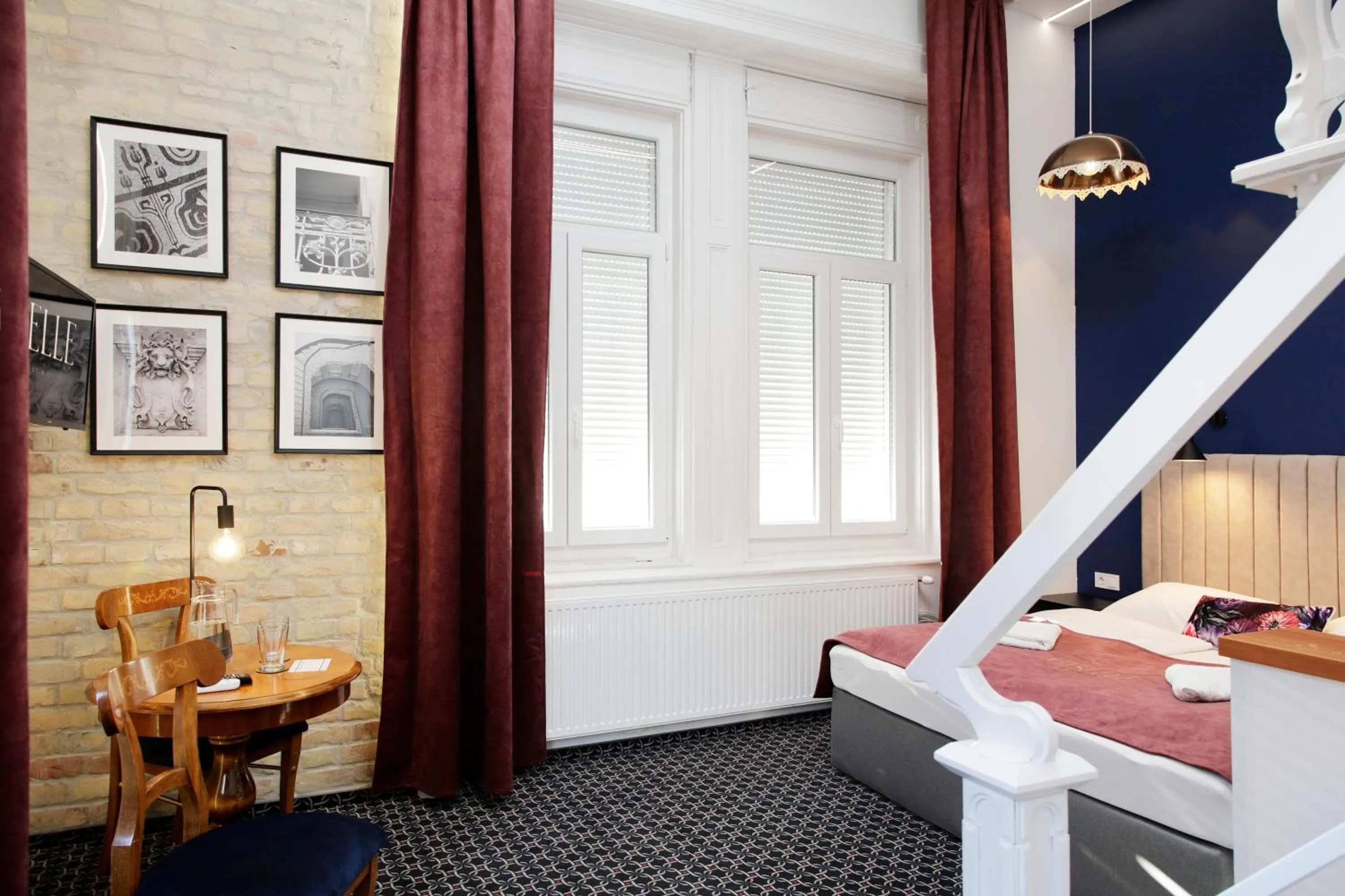 Bed in Giselle Vintage Doubles - Adults Only