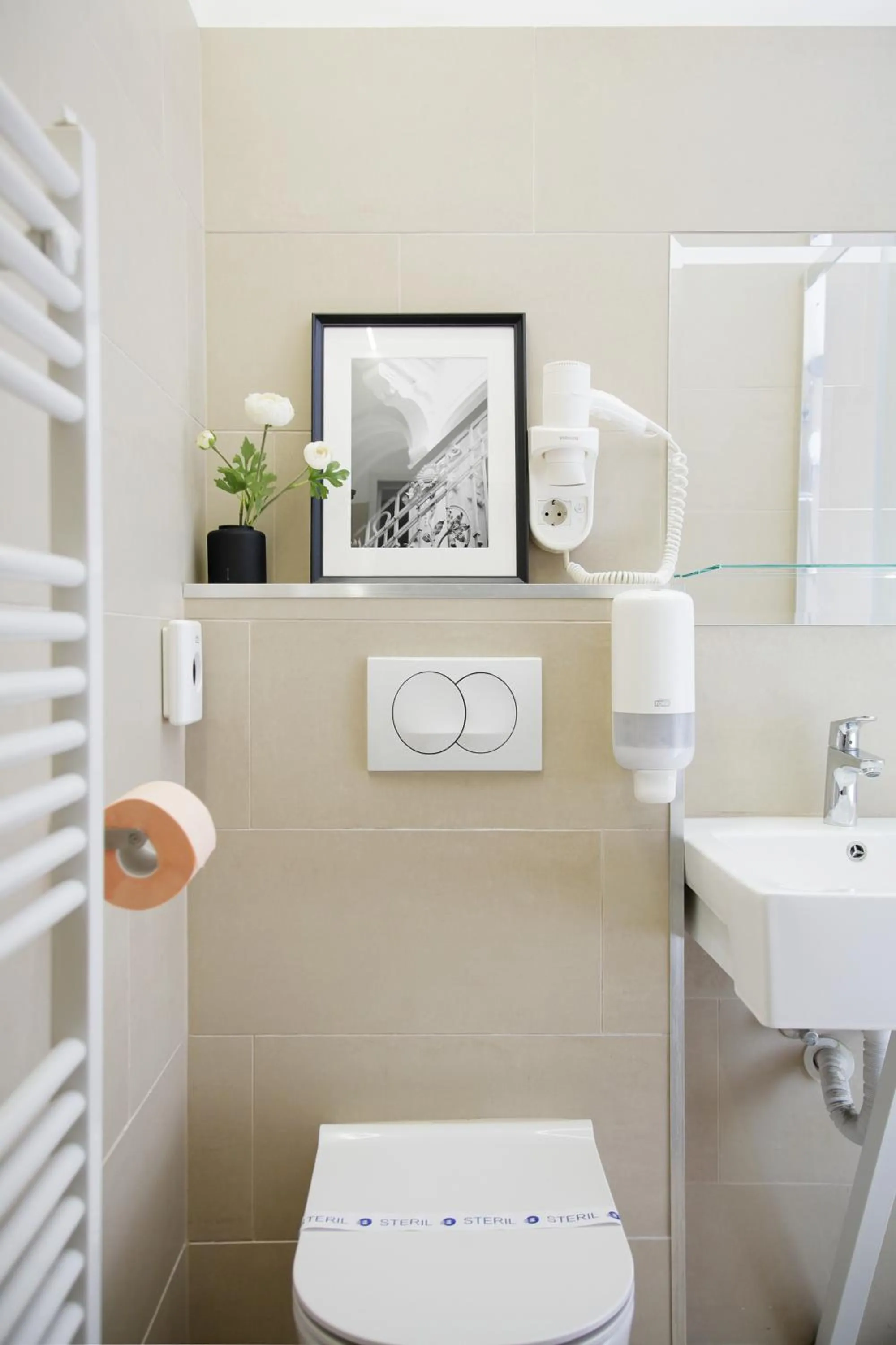 Bathroom in Giselle Vintage Doubles - Adults Only