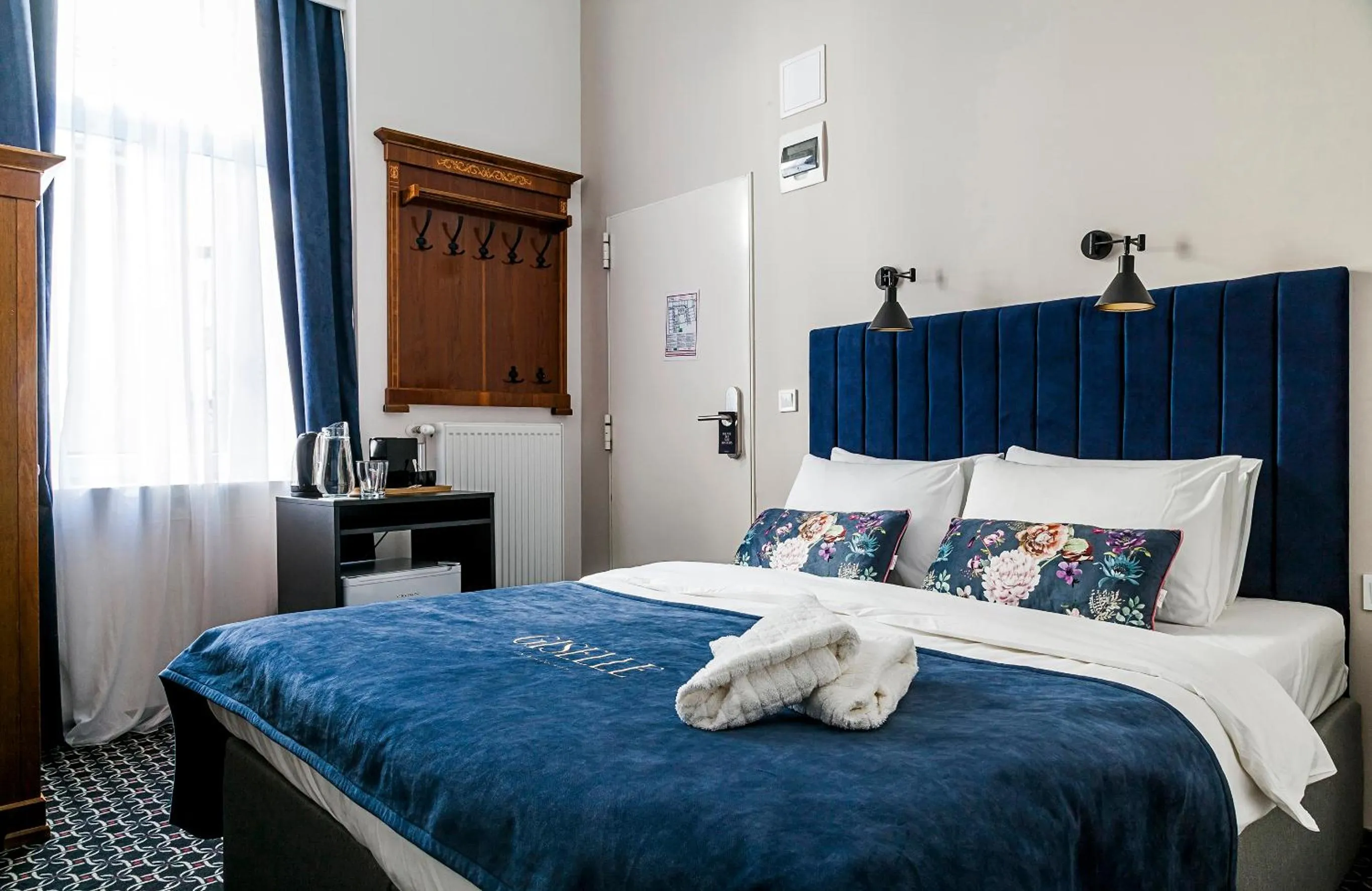 Bed in Giselle Vintage Doubles - Adults Only