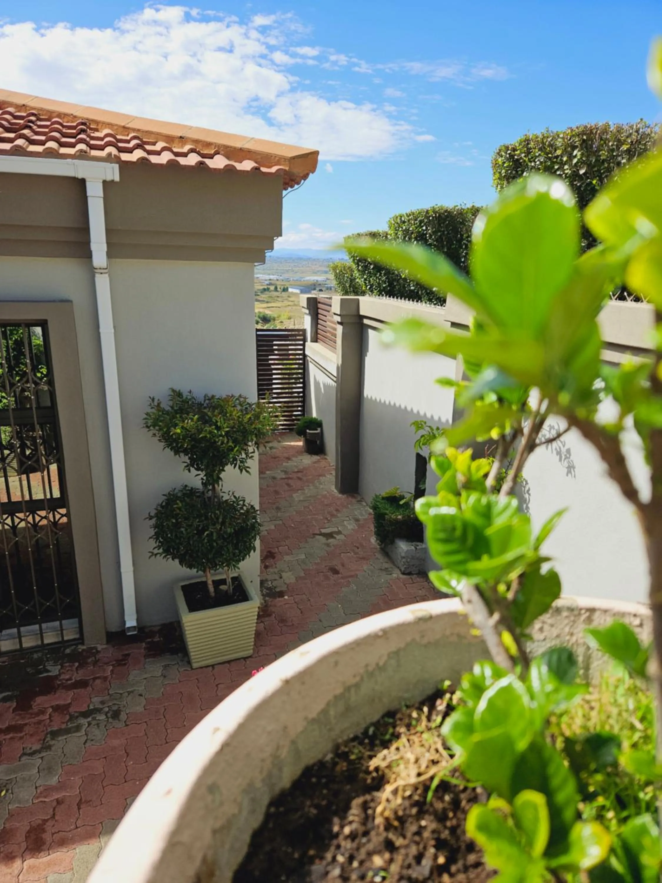Garden in Three Stones Executive Apartments