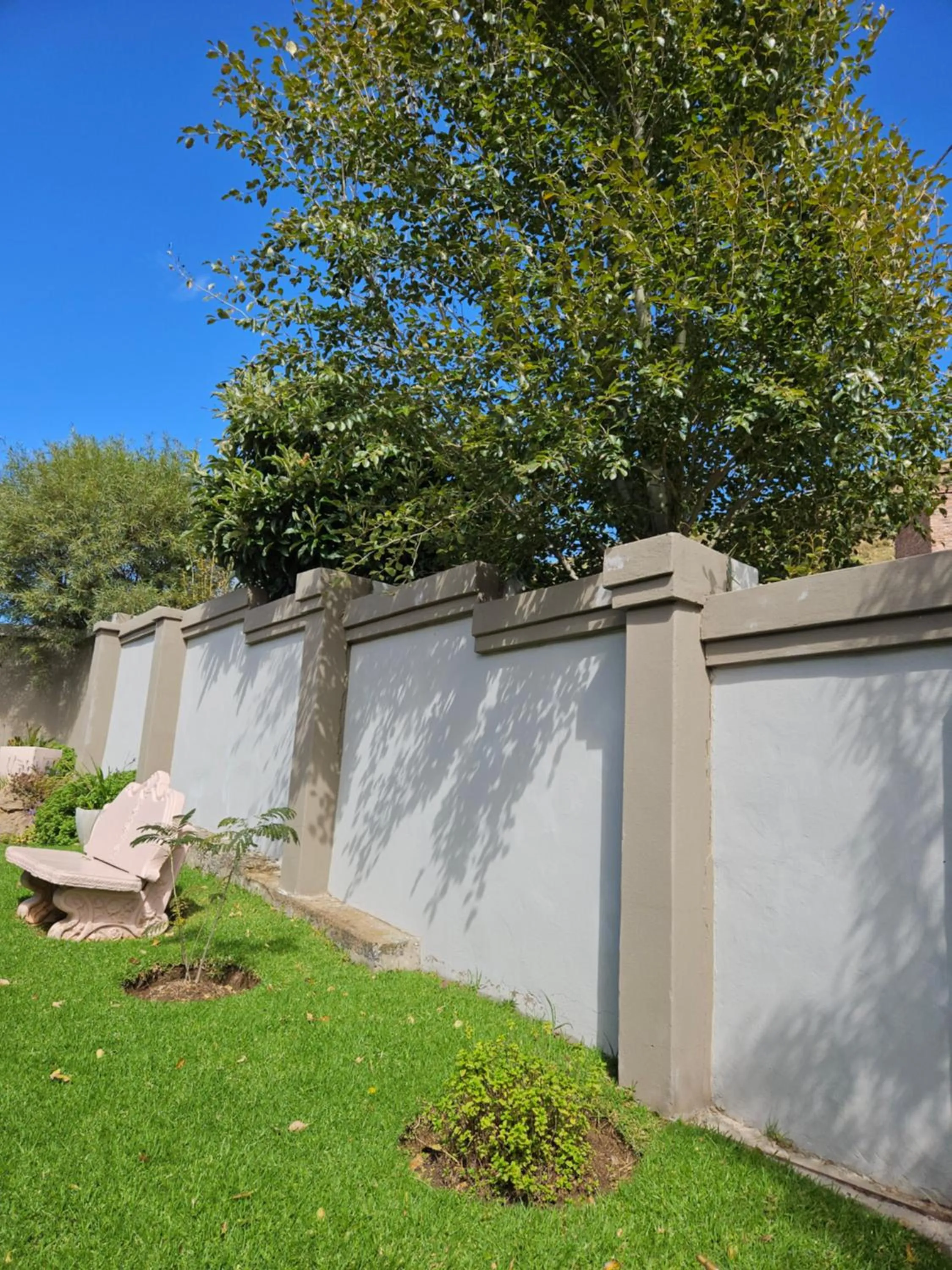 Garden in Three Stones Executive Apartments