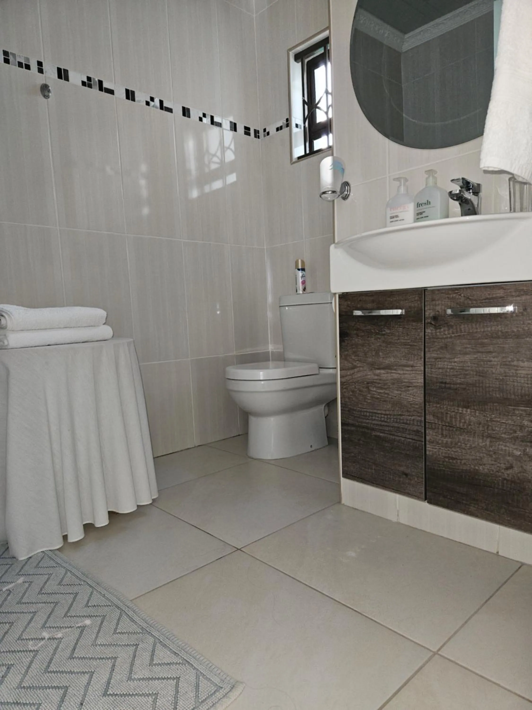 Bathroom in Three Stones Executive Apartments