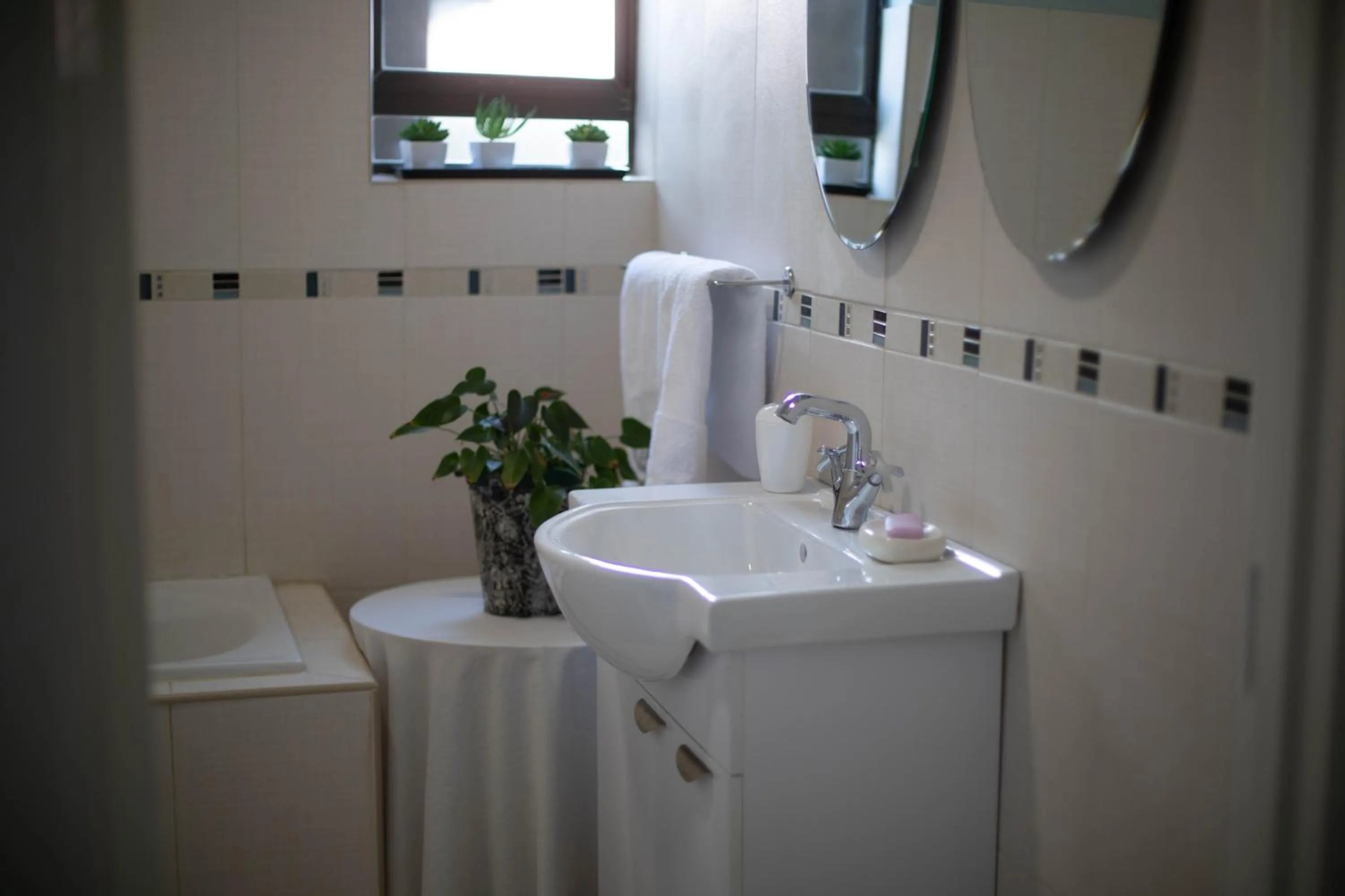 Bathroom in Three Stones Executive Apartments