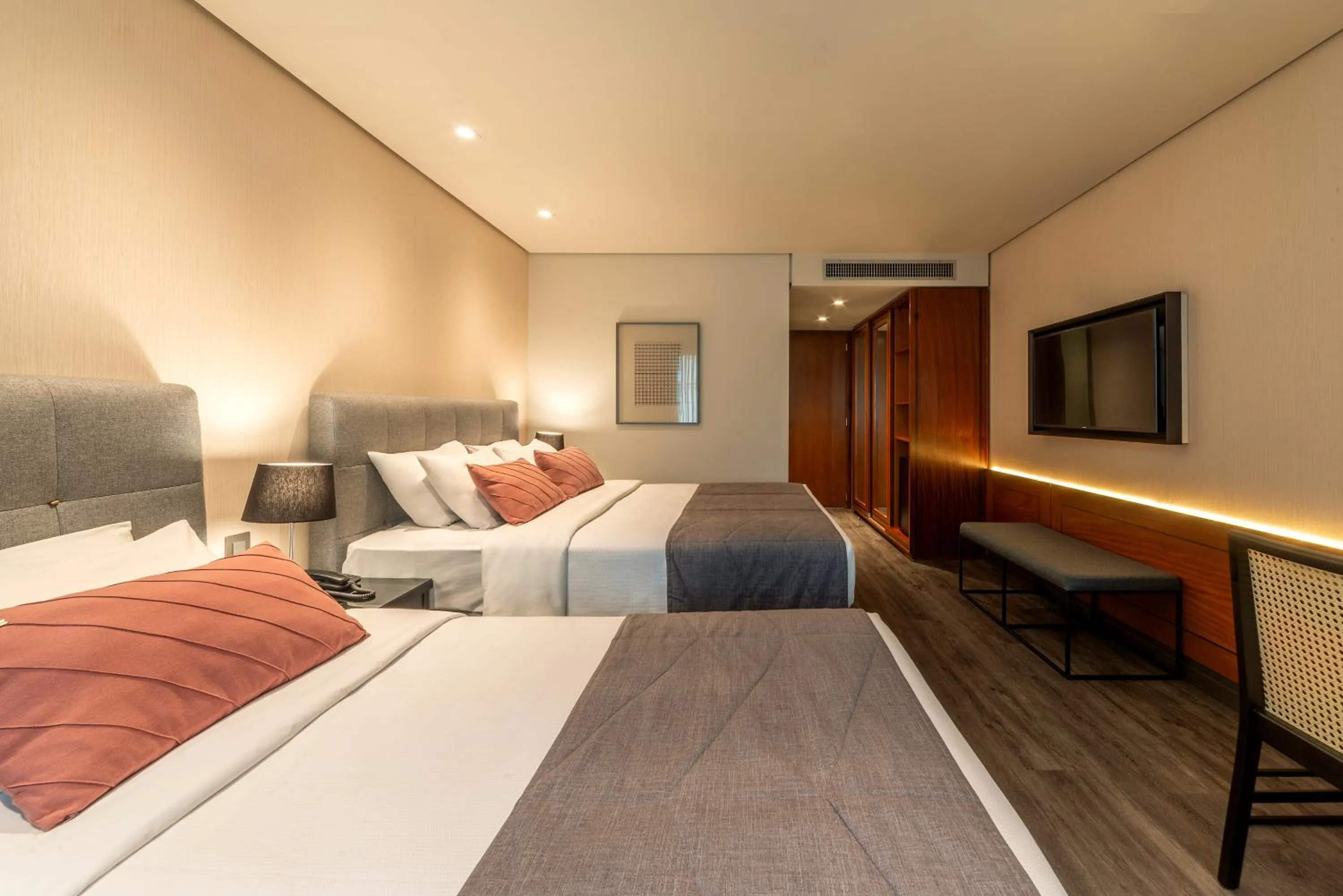 Bedroom, Bed in Laghetto Stilo São Paulo