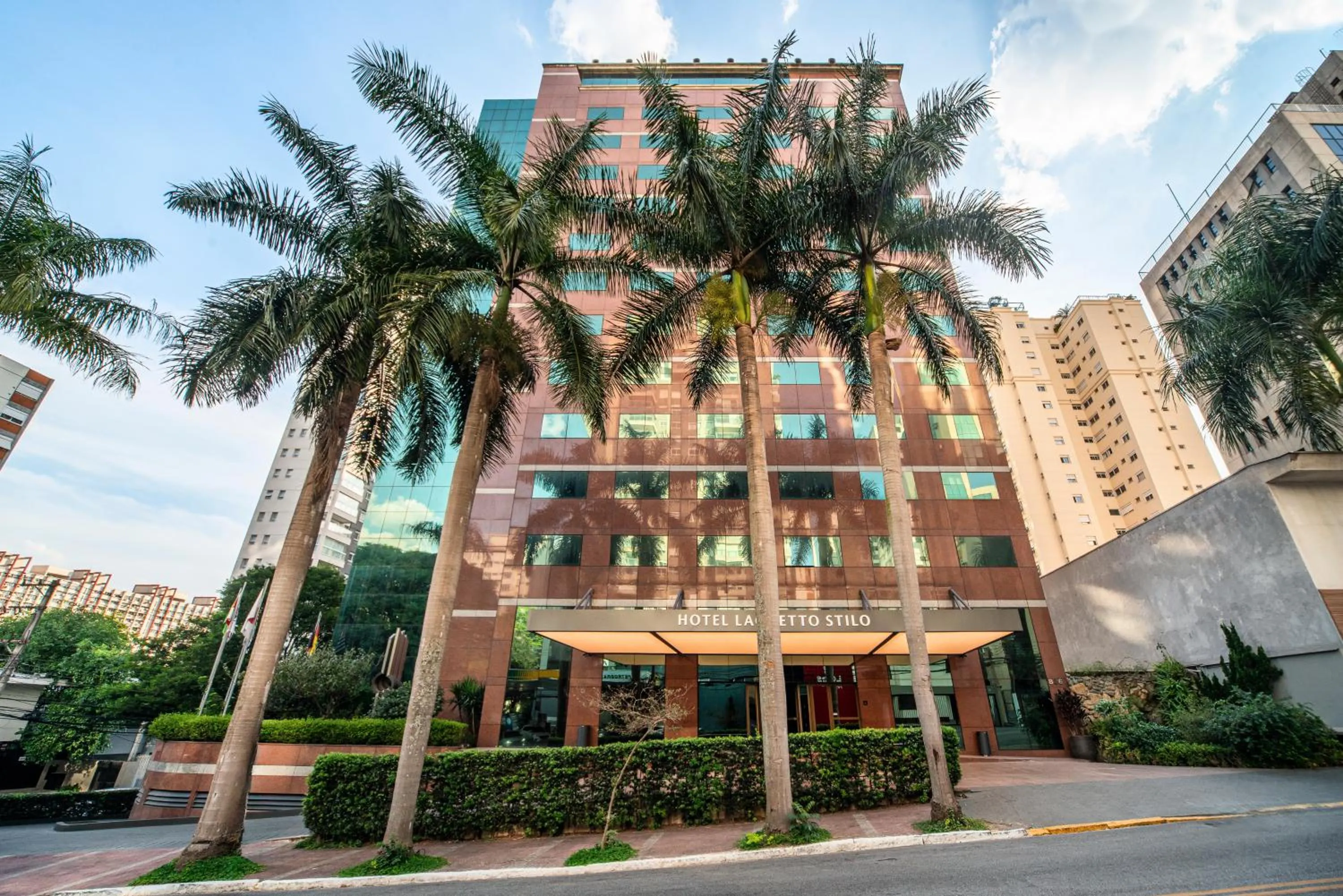 Property building in Laghetto Stilo São Paulo