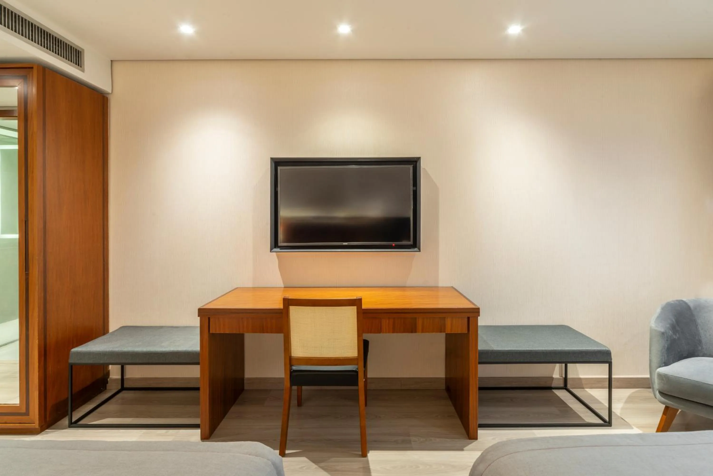 Bedroom in Laghetto Stilo São Paulo