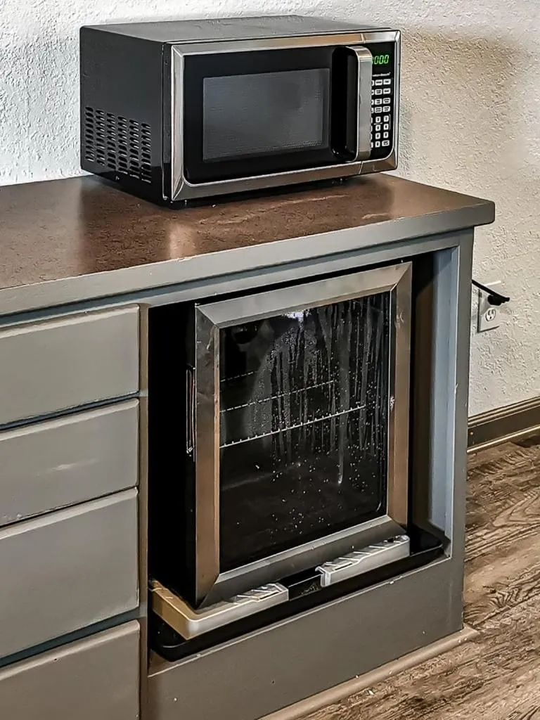 Valley Cabins Double Queen Hotel Room