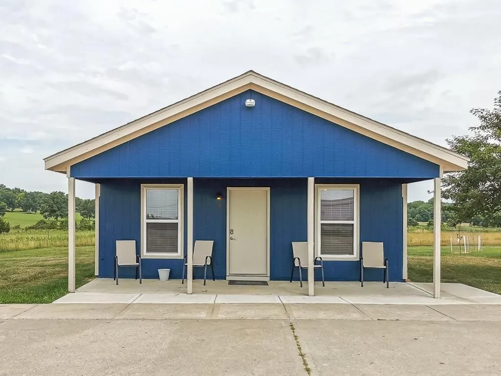 Valley Cabins Double Queen Hotel Room