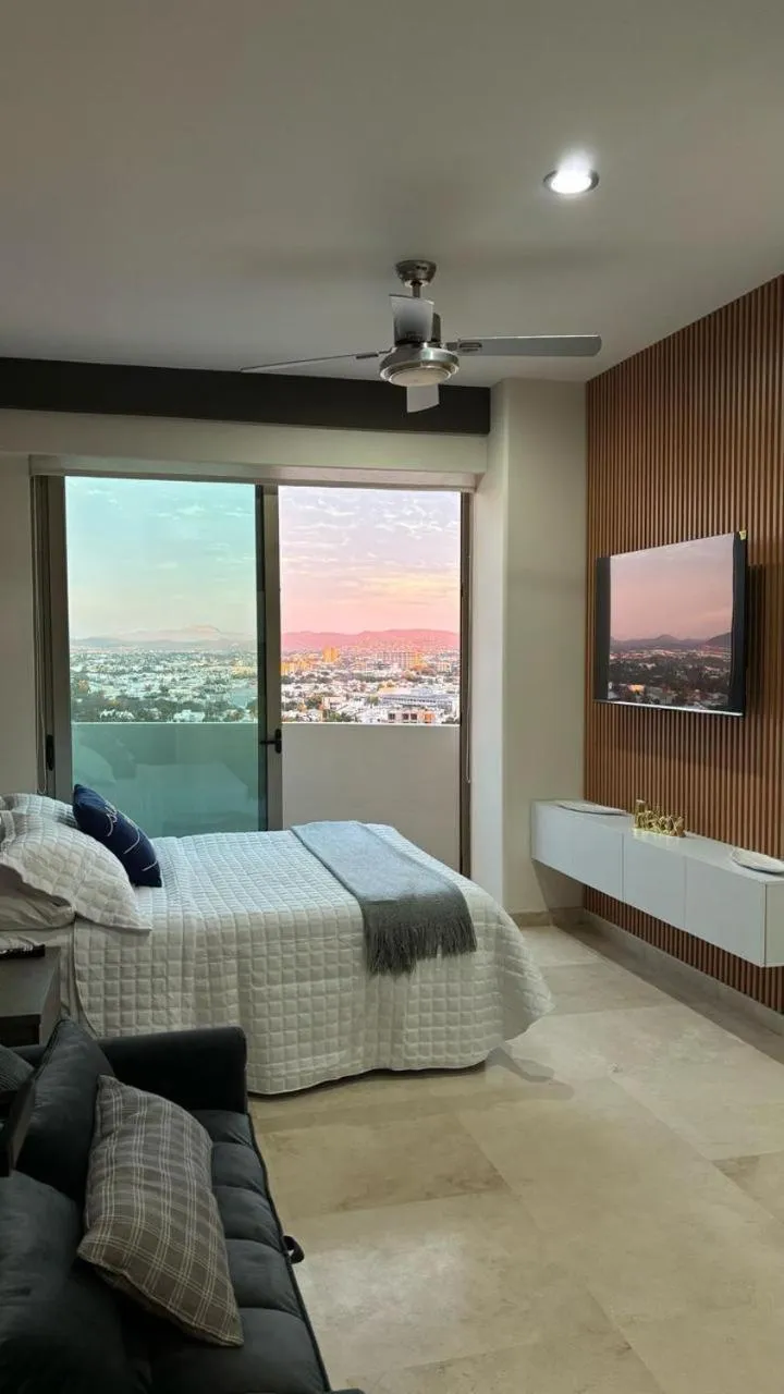 Bed in Hotel Tramamoto Mazatlan