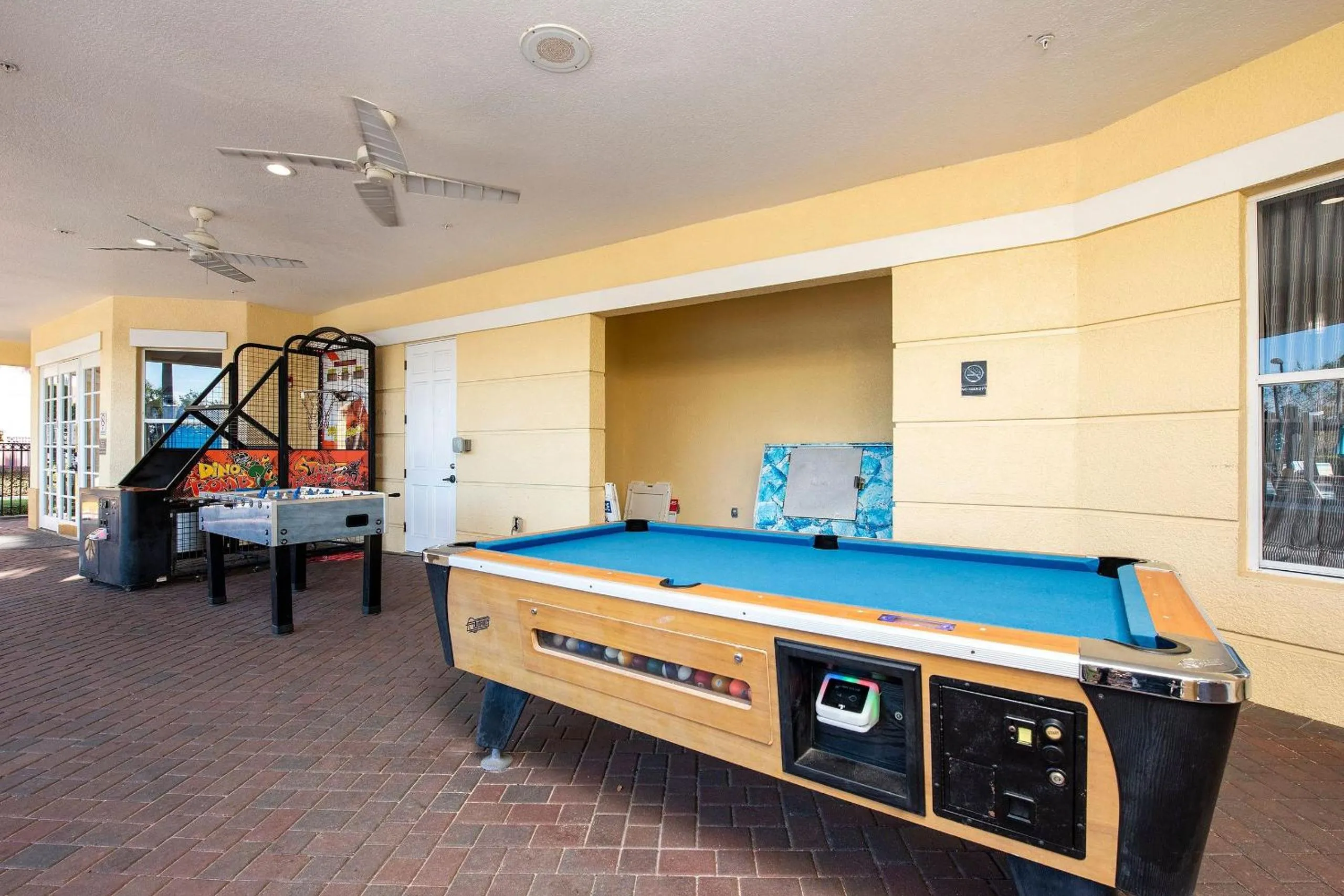 Billiard in Vista Cay Resort