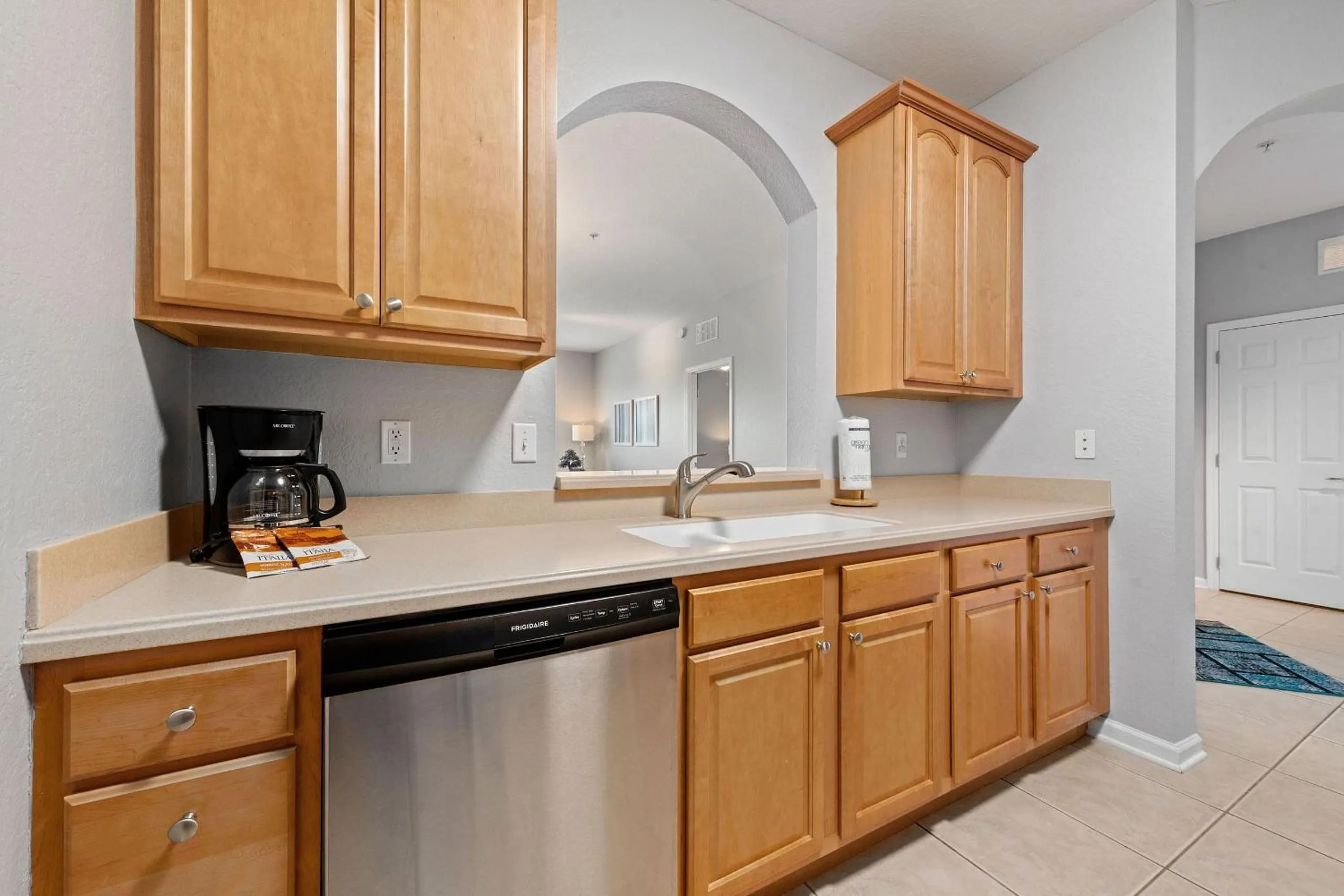 Coffee/tea facilities in Vista Cay Resort