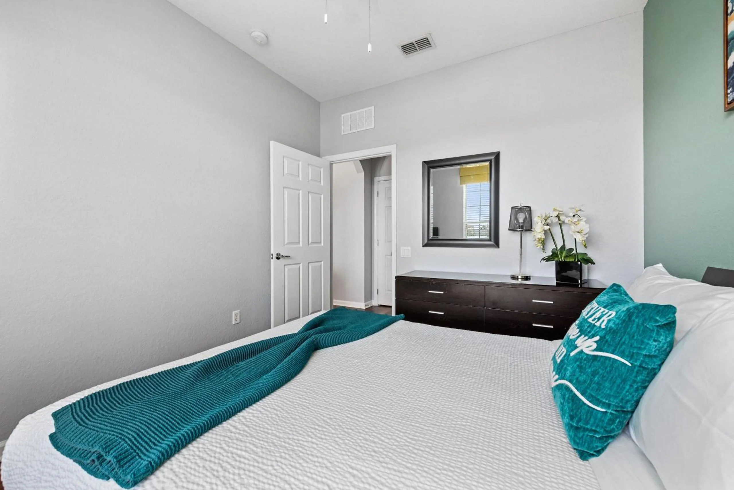 Bed in Vista Cay Resort