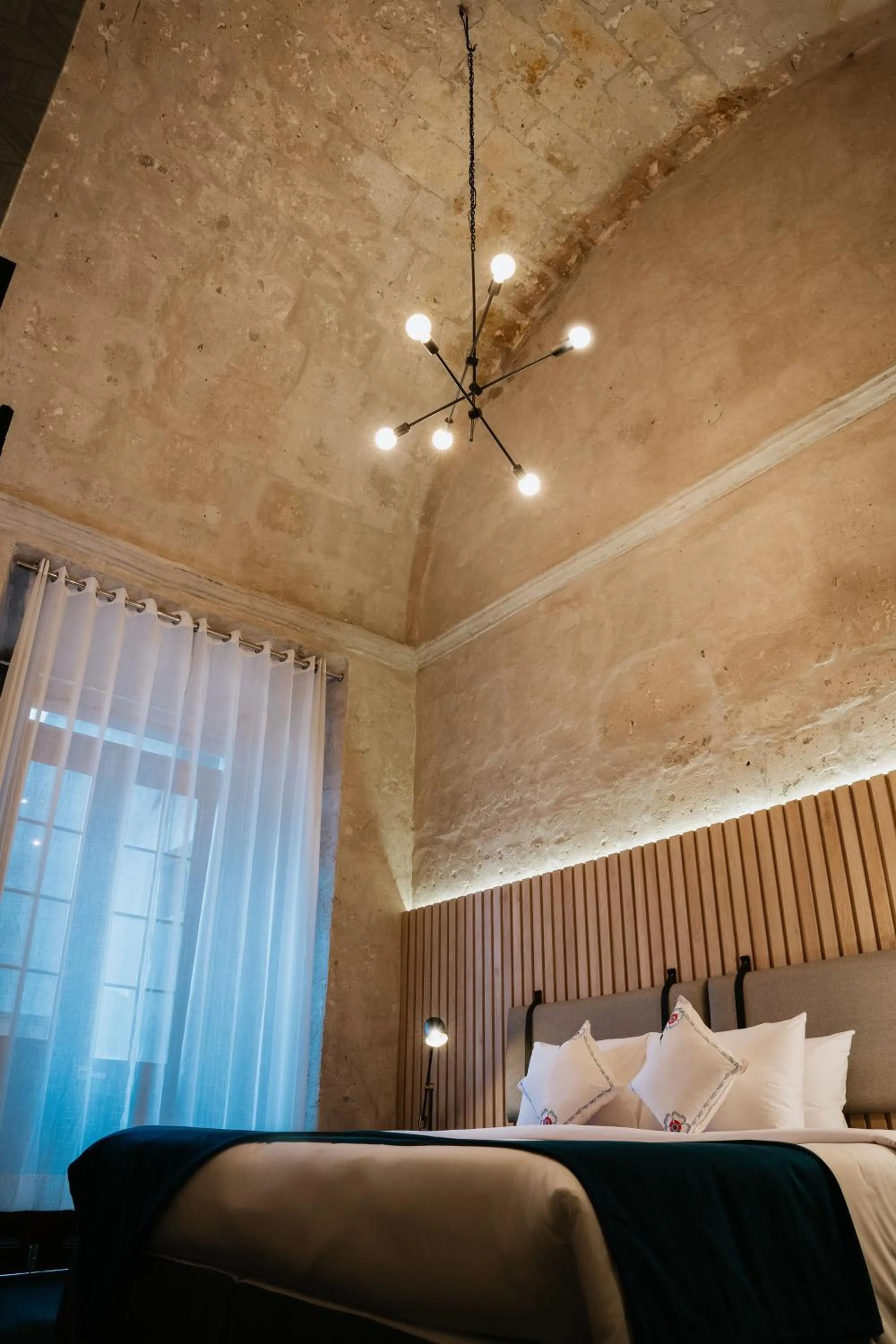 Photo of the whole room in QASA Arequipa by NOMAD