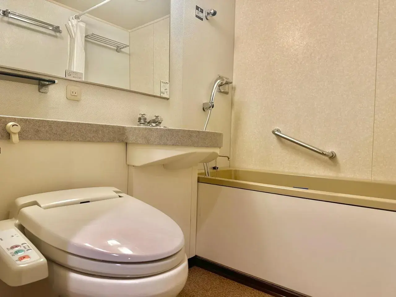 Bathroom in APA Hotel TKP Sapporo Eki-Kitaguchi Excellent Bathroom in APA Hotel TKP Sapporo Eki-Kitaguchi Excellent