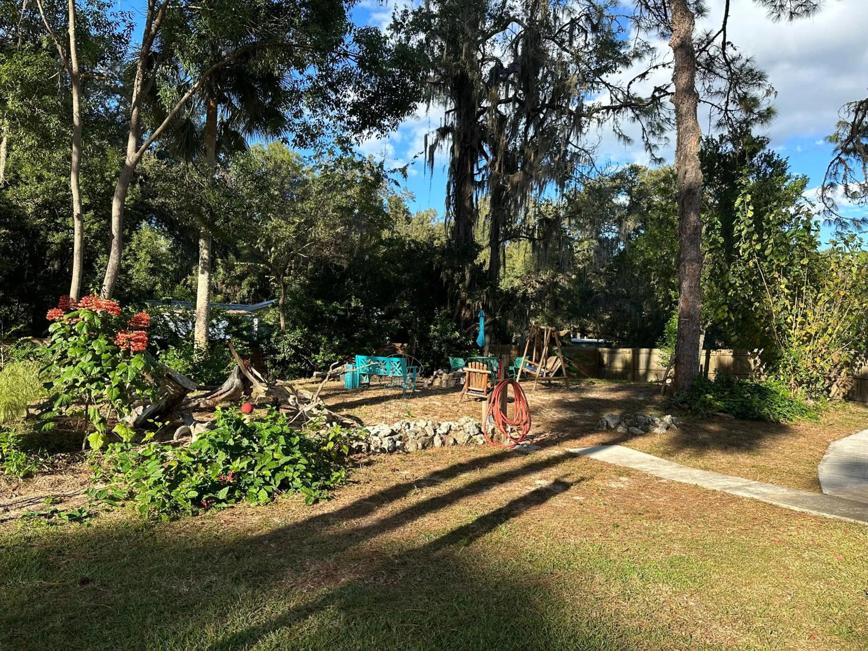 Nature Coast Inn & Cottages