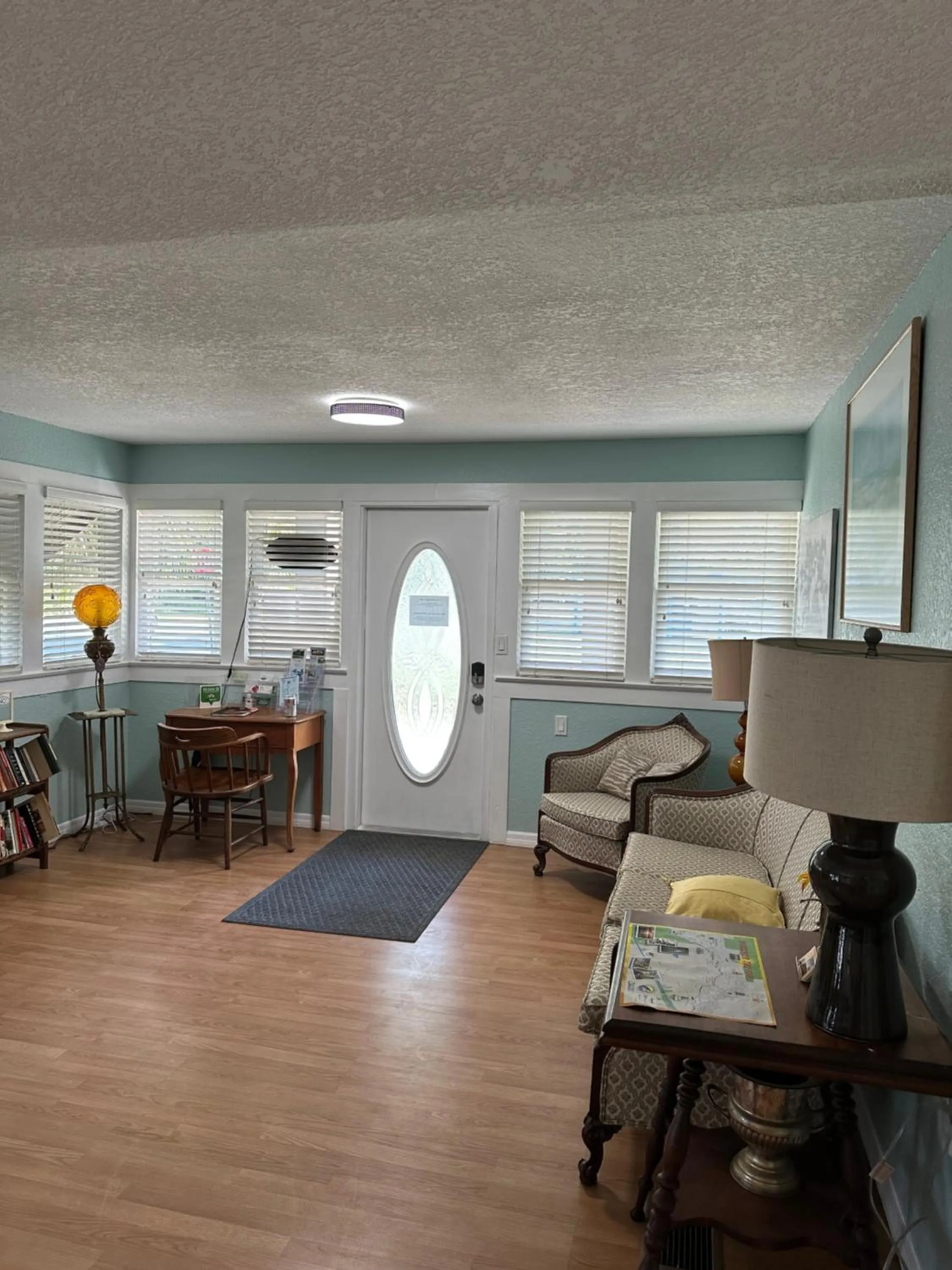 Nature Coast Inn & Cottages