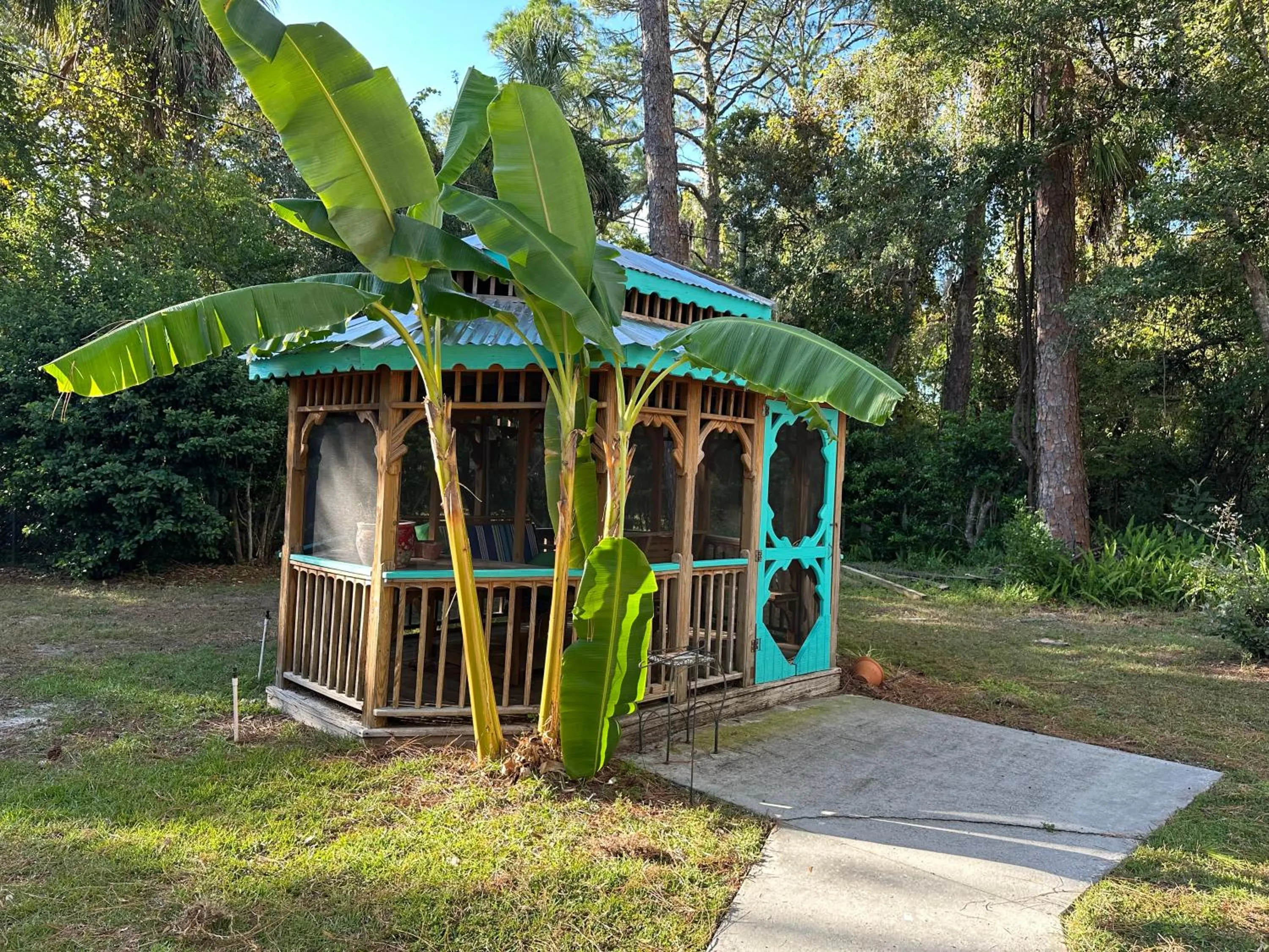 Nature Coast Inn & Cottages