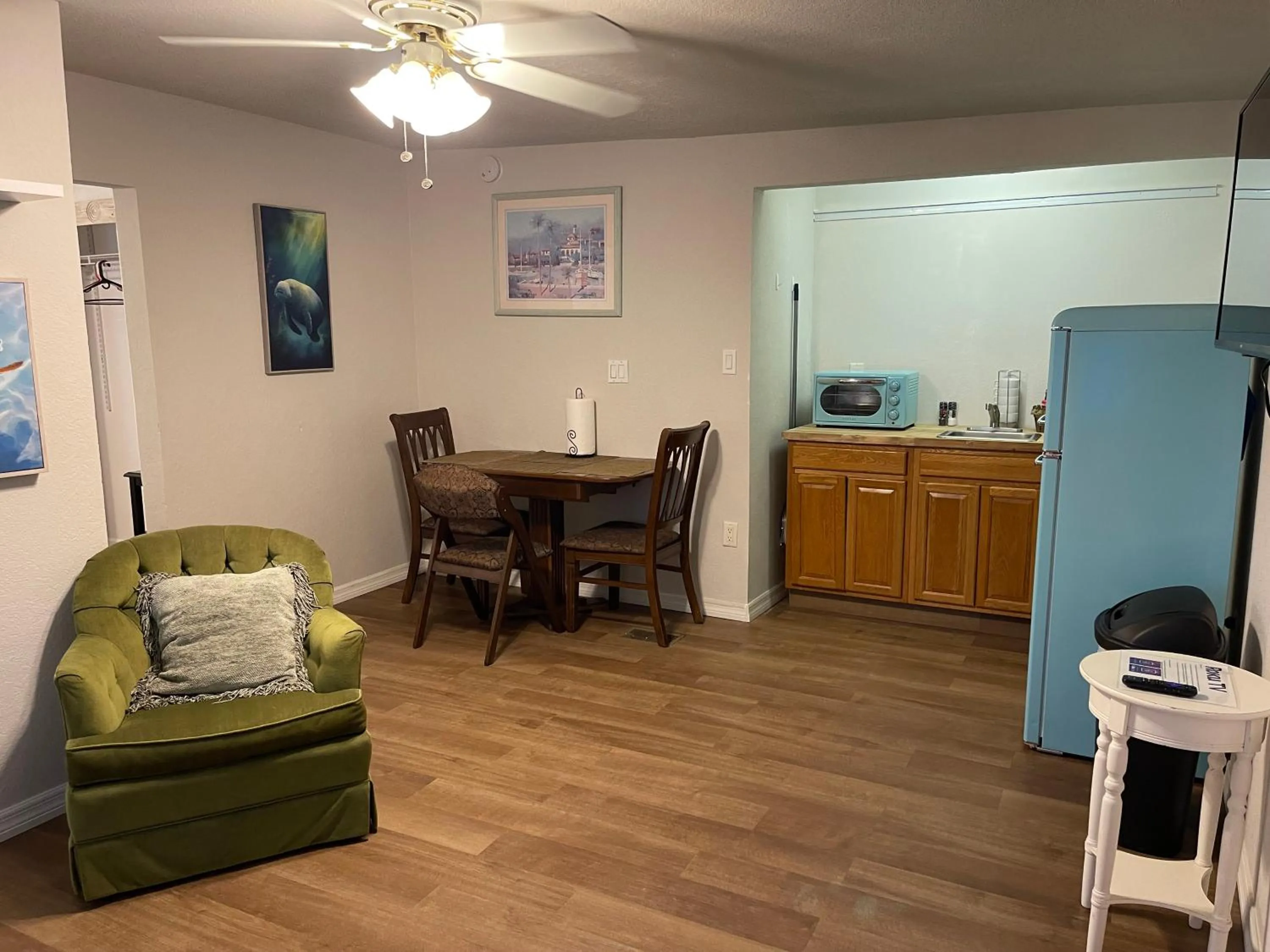 Nature Coast Inn & Cottages