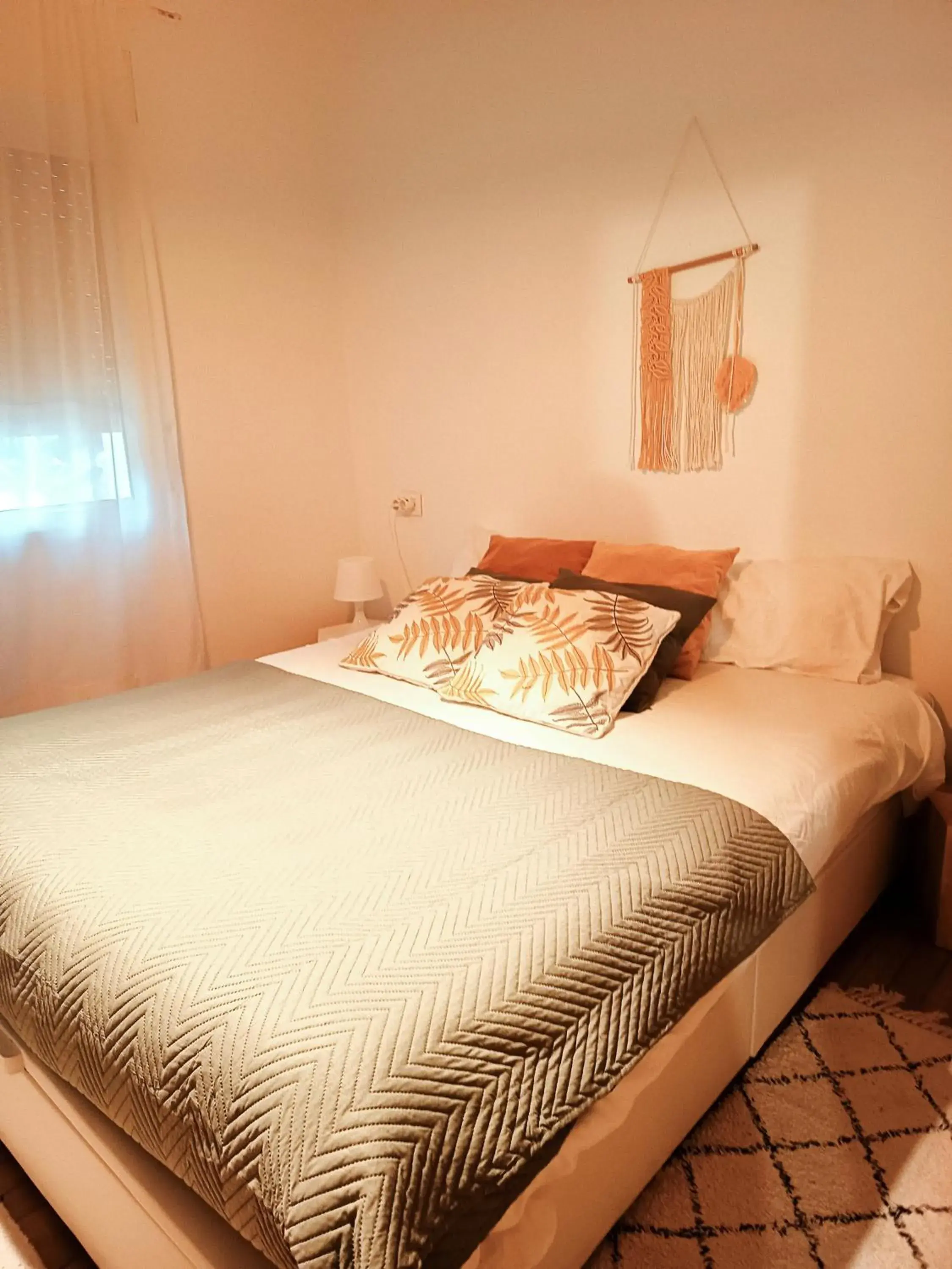 Three-Bedroom Apartment in SWEET HOME BILBAO Three-Bedroom Apartment in SWEET HOME BILBAO