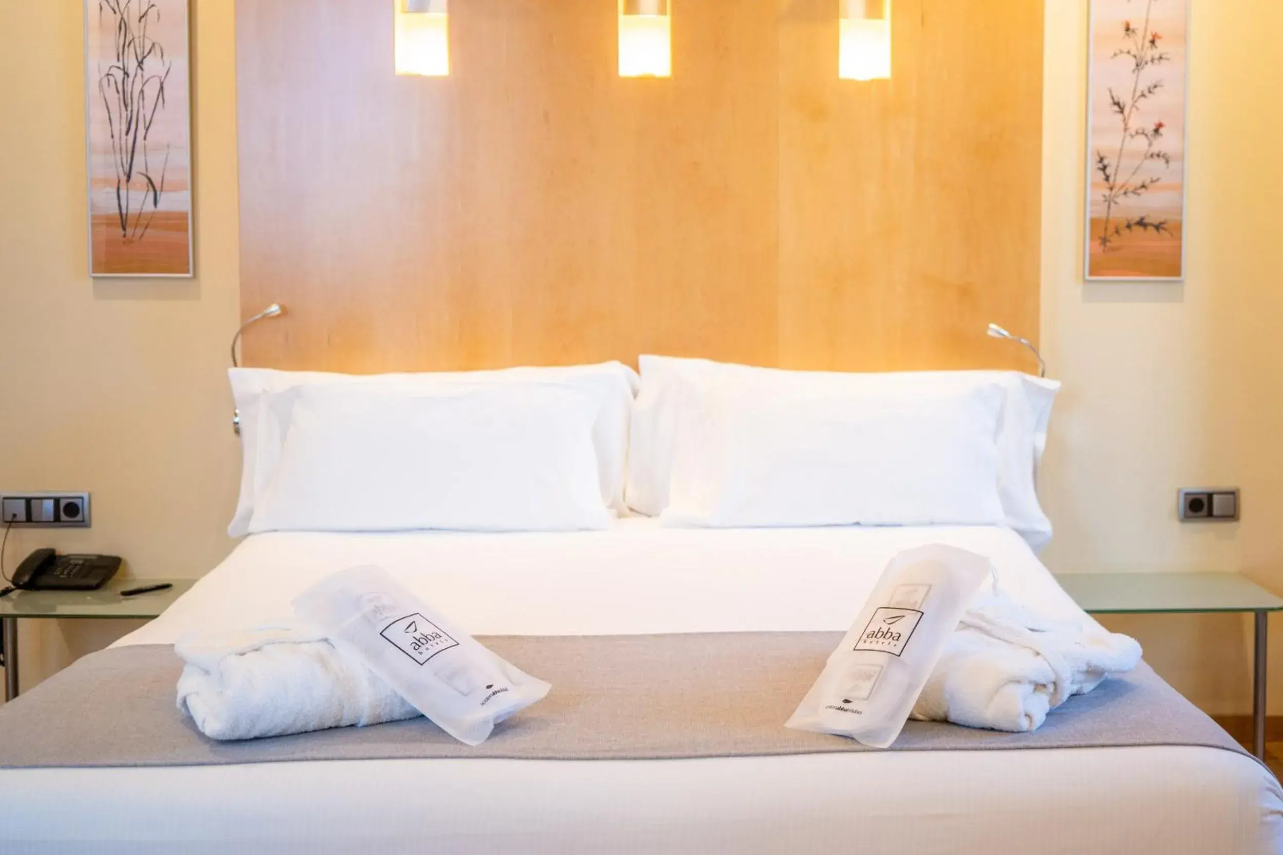 Bed in Abba Madrid Bed in Abba Madrid