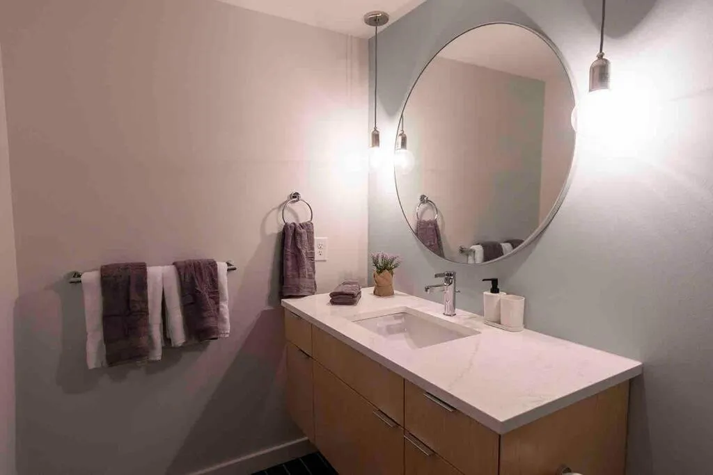 Bathroom in Spacious 1 bed 1 bath Downtown OTR condo minutes walk to the Reds Bengals stadium & more!