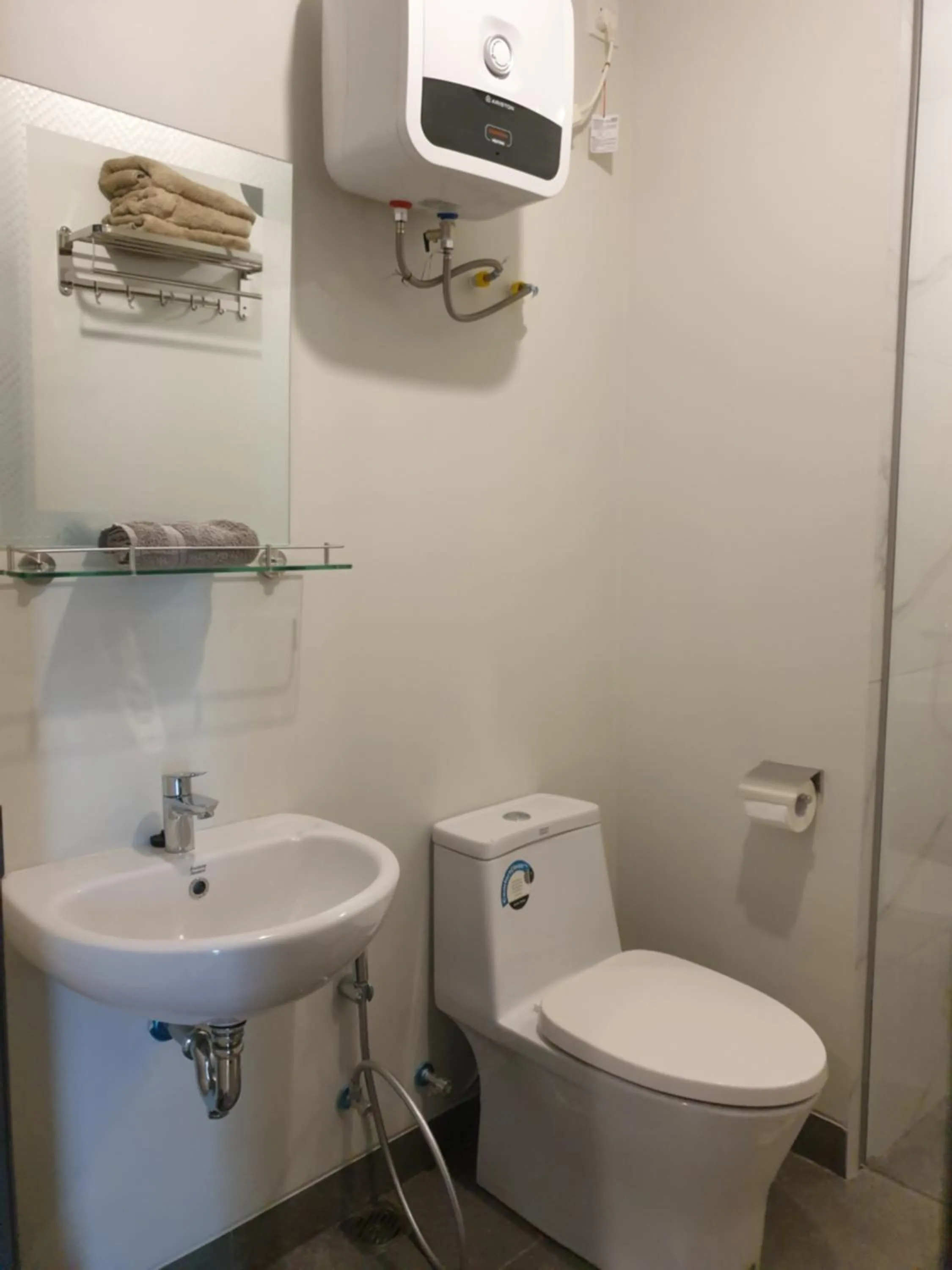 Toilet in CozyHomes at One Residence Batam