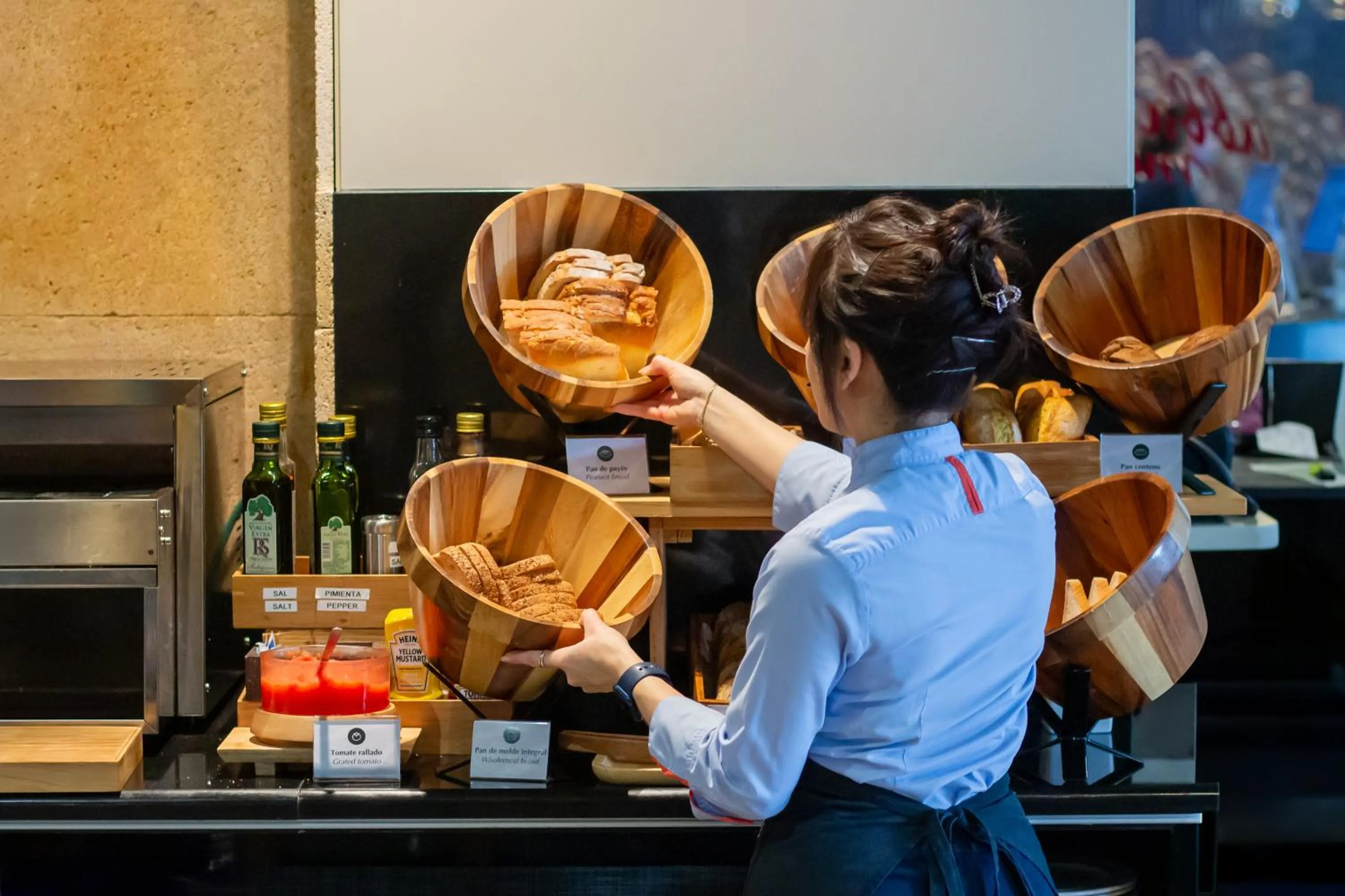 Breakfast in Abba Garden