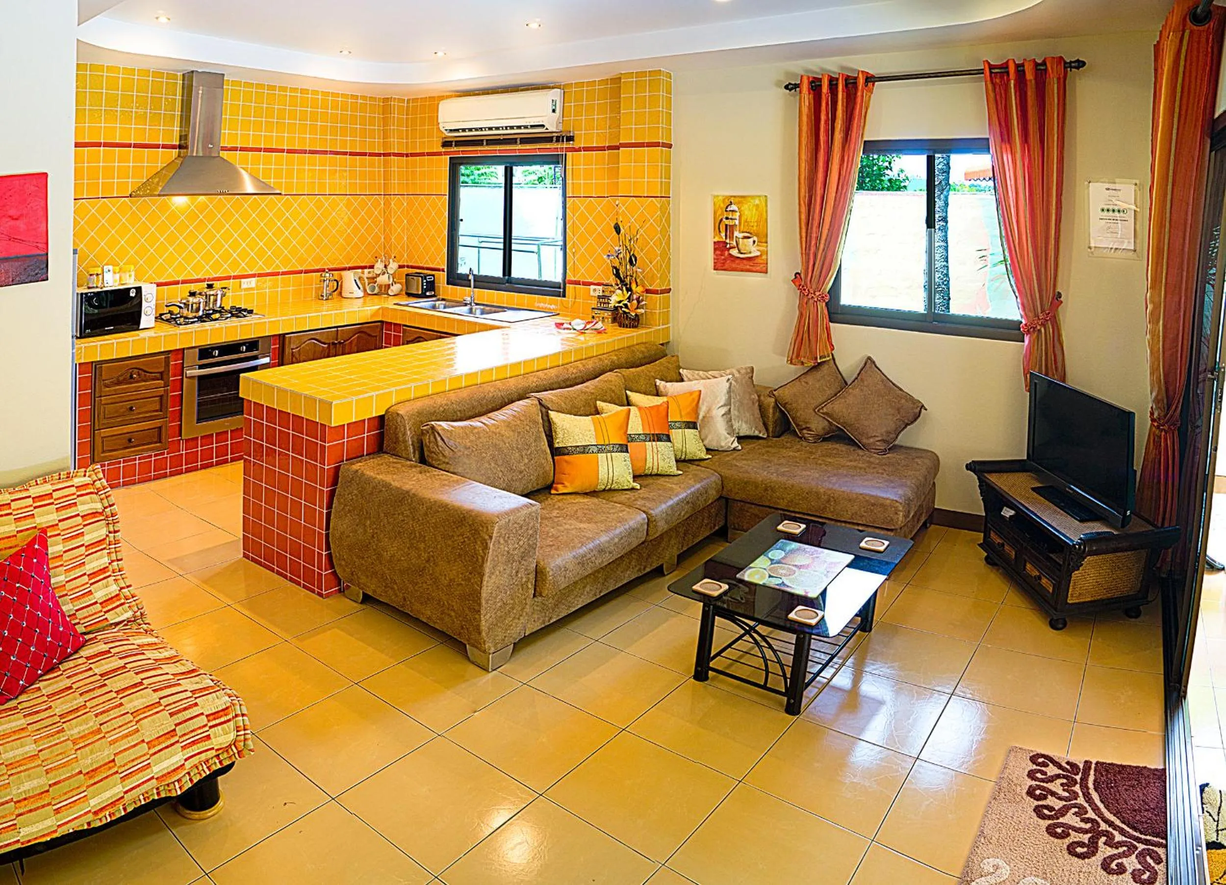 Kitchen or kitchenette in Coconut Paradise Villas
