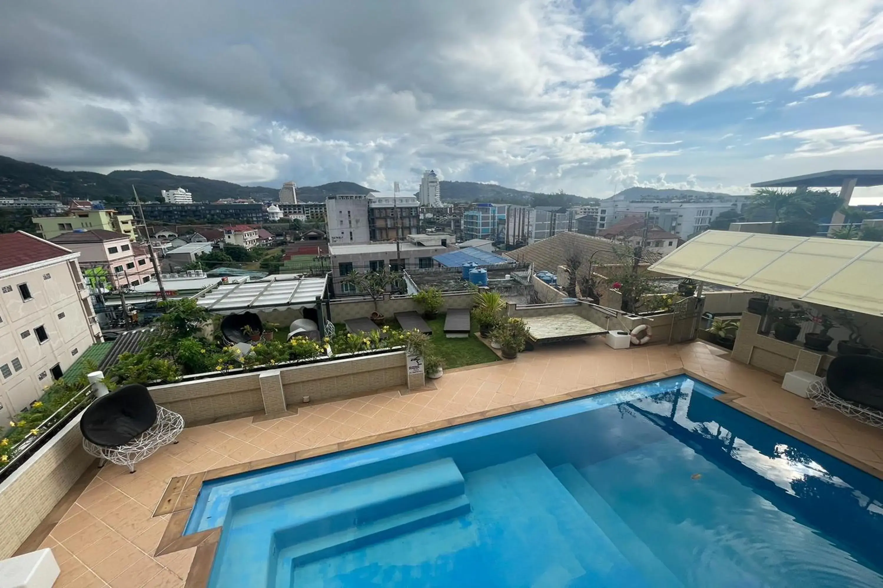 Swimming pool in Swiss Villas Panoramic - SHA Certified Swimming pool in Swiss Villas Panoramic - SHA Certified